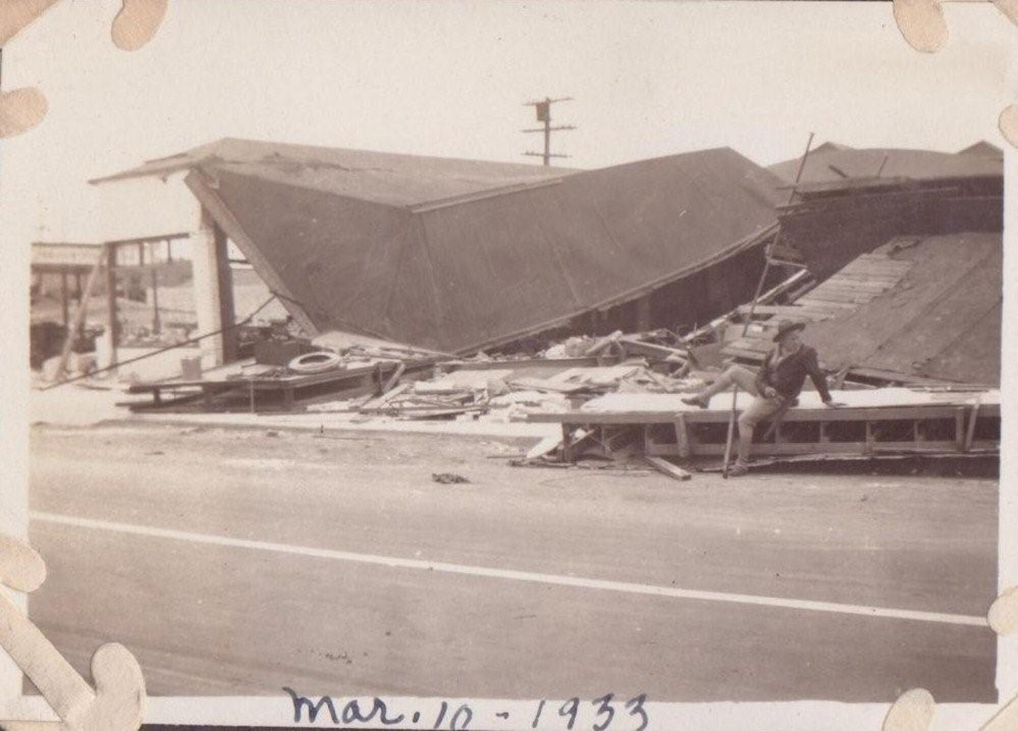 1933 Long Beach Earthquake. (U.S. Geological Survey photo)


