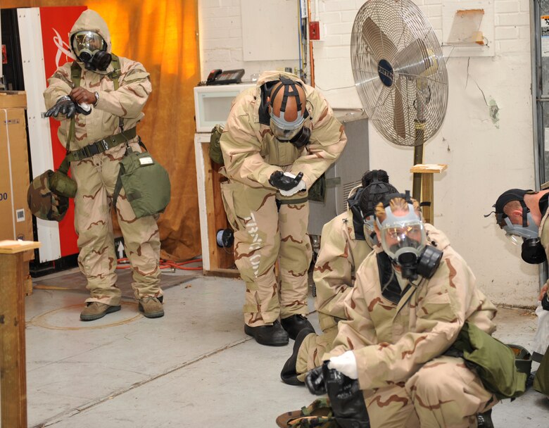 Airmen complete CBRN training > Scott Air Force Base > Article Display