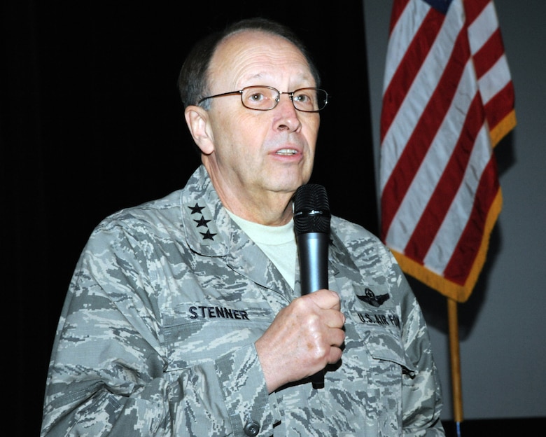 Citizen Airmen assigned to 10th Air Force and 301st Fighter Wing were greeted by Lt. Gen. Charles E. Stenner, commander of Air Force Reserve Command, April 21 with a town hall meeting discussing the current the state of the Air Force Reserve, along with areas the command is focusing on. (U.S. Air Force photo/Master Sgt. Josh Woods)