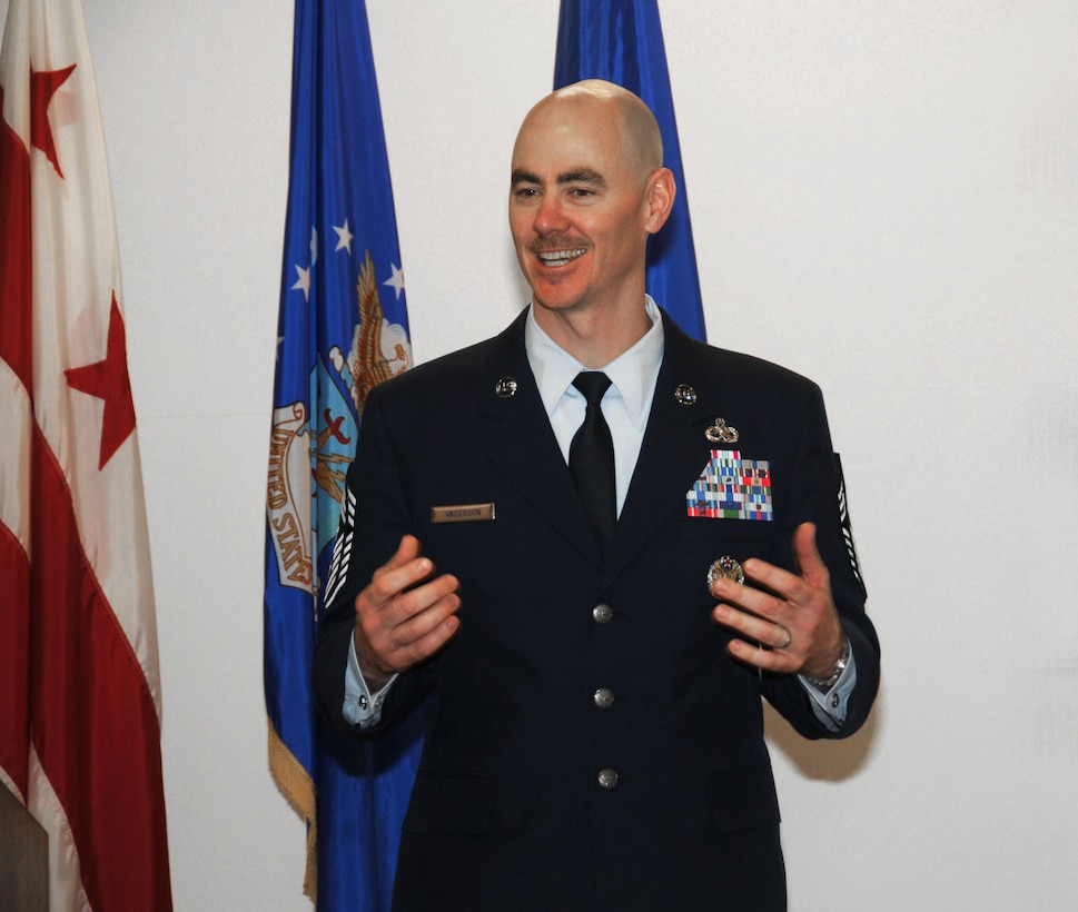 Chief Master Sgt. Ronald Anderson Jr., 113th Wing, District of Columbia Air
National Guard command chief master sergeant, addresses the crowd at the 113
WG's Command Chief Assumption of Authority ceremony at Joint Base Andrews,
Md. Chief Anderson replaced Chief Master Sgt. Chris Acostar who has served
as the 113 WG's Command Chief since 2006.
