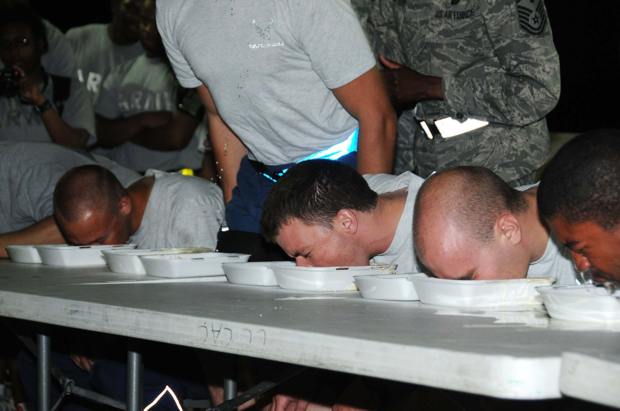 Airmen from the 379th Air Expeditionary Wing compete during the Fear Factor event held April 29 in Southwest Asia. There were a total of 20 teams that competed in the events. (U.S. Air Force photo/ Staff Sgt Anthony Graham)