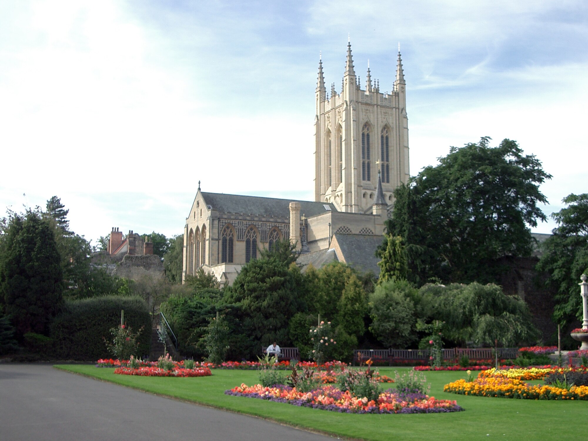 BURY ST. EDMUNDS, England – St. Edmundsbury Cathedral in Bury St. Edmunds, England, was built on the precincts of Bury St. Edmunds Abbey, where the Pageant of Magna Carta was held on the cathedral grounds. The cathedral, rebuilt starting in the 1500s, is home to magnificent gardens, ancient ruins and a breath-taking cathedral. (U.S. Air Force photo/Tech. Sgt. Kevin Wallace)