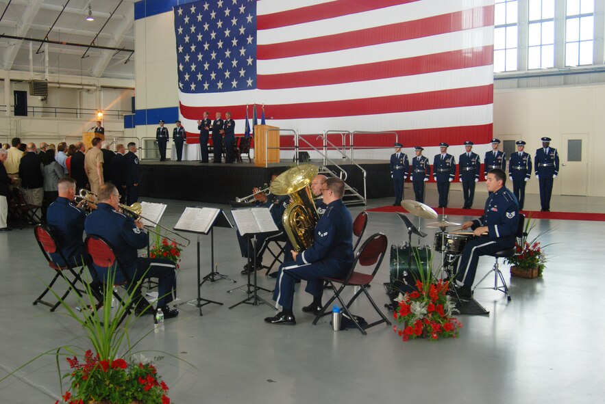 In a change of command ceremony, held Aug. 8 in the Base Hangar, Col. Steven D. Vautrain assumed the reins of command at the 439th Airlift Wing.  Major Gen. James T. Rubeor presided over the event and it was attended by the wives, families and friends of the incoming and outgoing commander, local community leaders and about 1,100 Westover troops. 