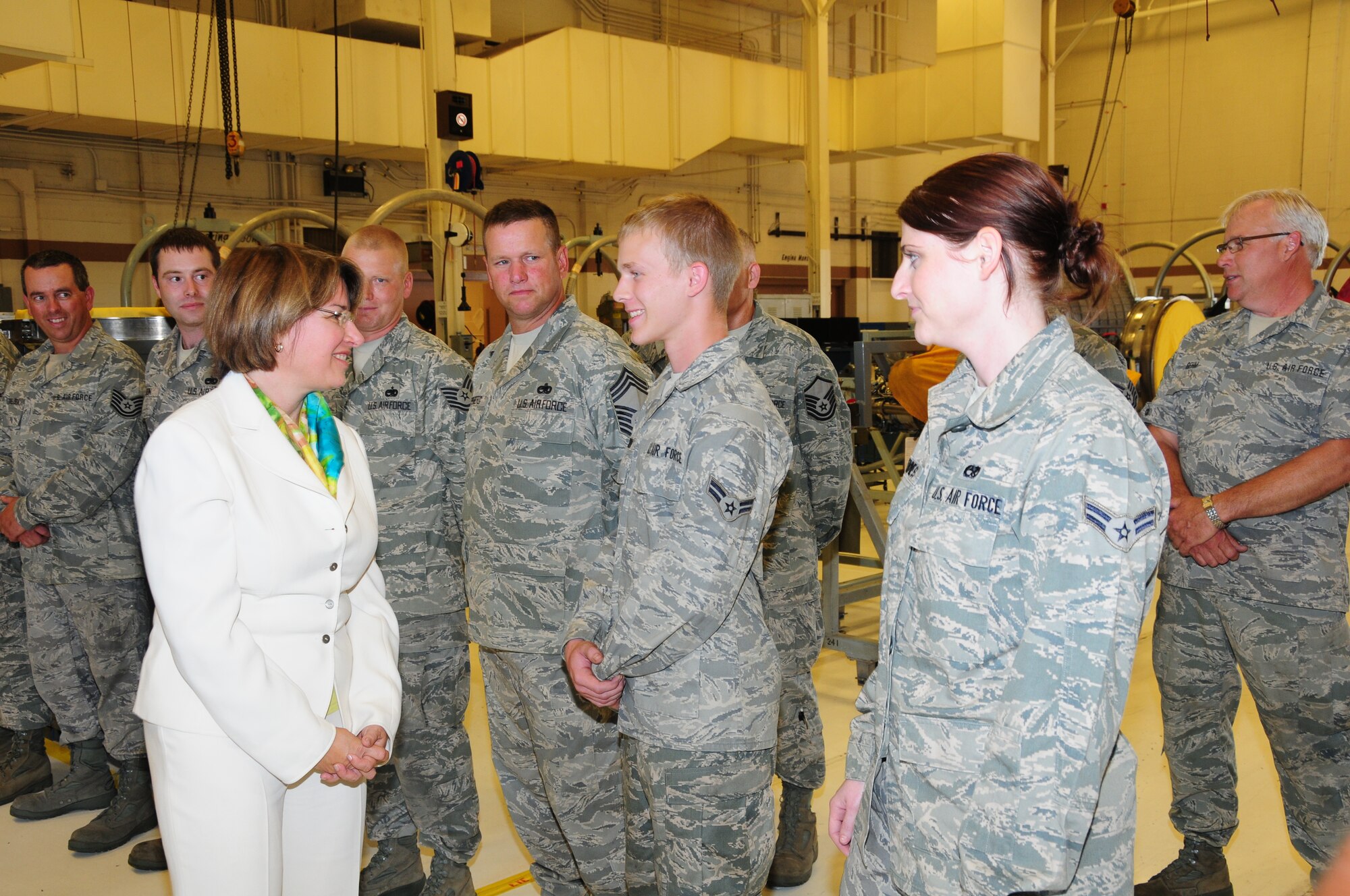 U.S. Senator Amy Klobuchar visits with Airmen from the 148th Fighter Wing, Duluth, Minn.  Senator Klobuchar was in Duluth to meet with wing leadership on the possibility of the 148th FW becoming an active association unit.  (U.S. Air Force photo by Master Sgt. Ralph Kapustka/released)