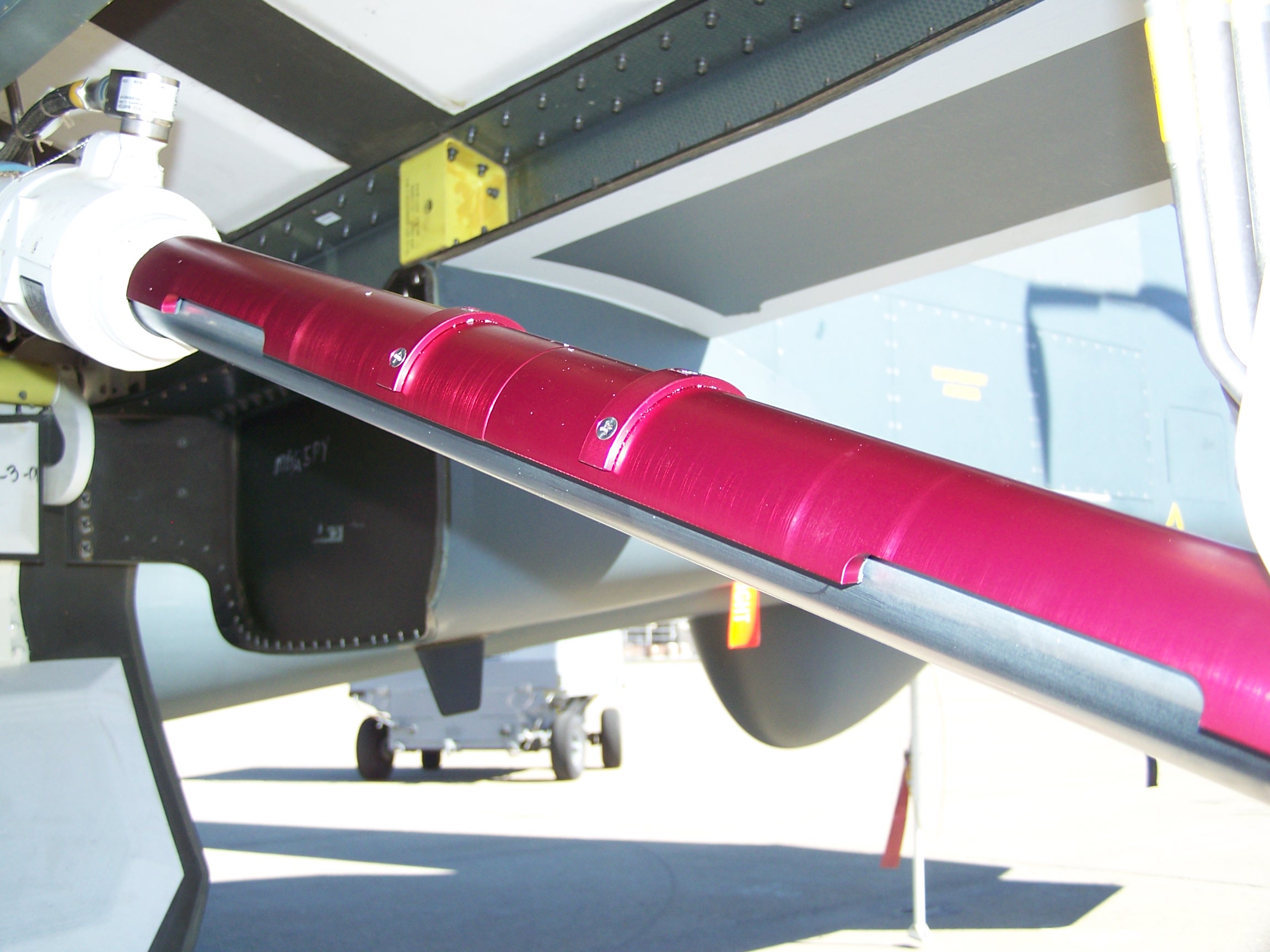 Main landing gear down lock