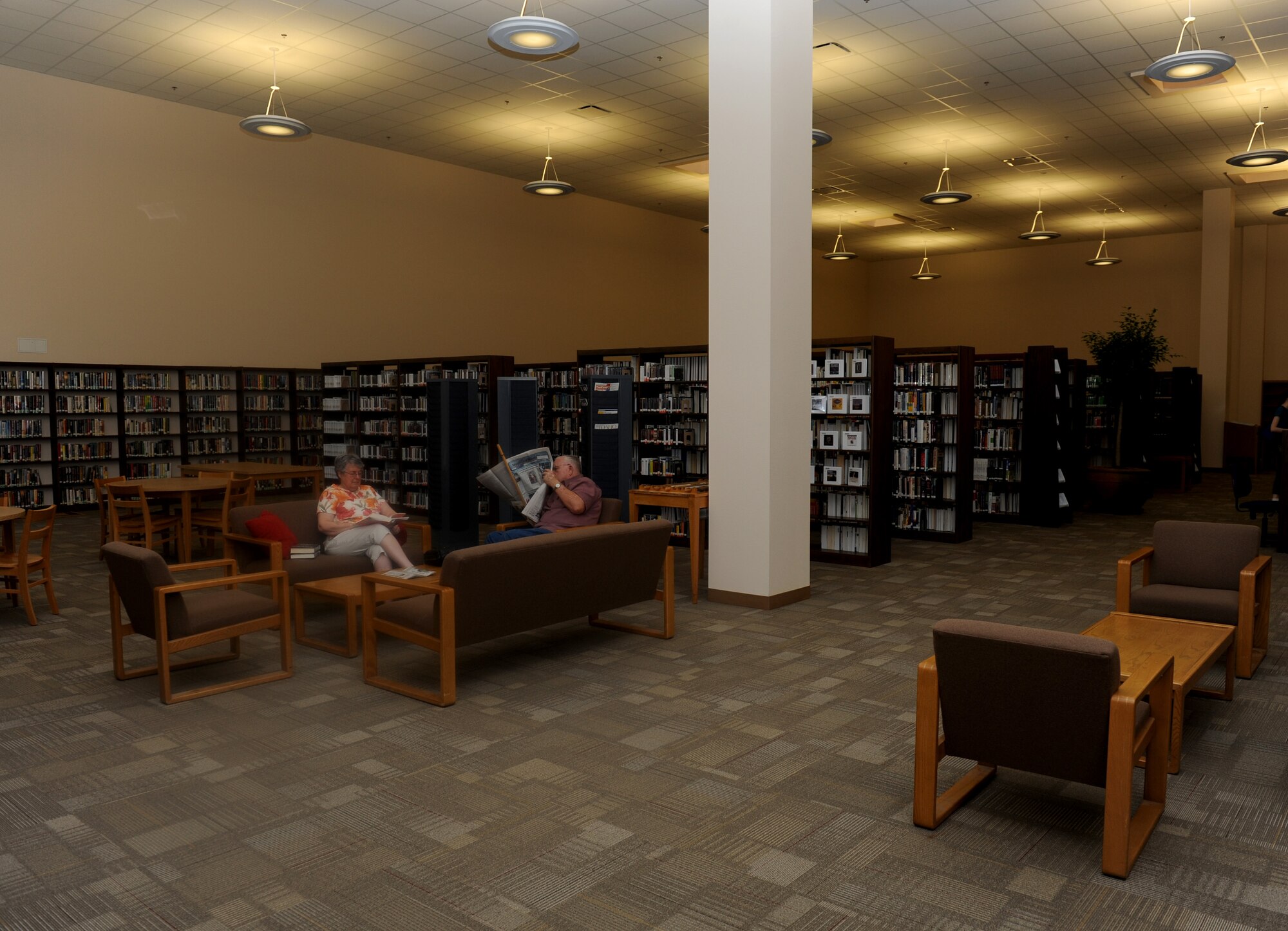 MOUNTAIN HOME AIR FORCE BASE, Idaho – The new base library offers a spacious environment for reading, studying and researching. (U.S. Air Force photo by Staff Sgt. Gina Chiaverotti-Paige)