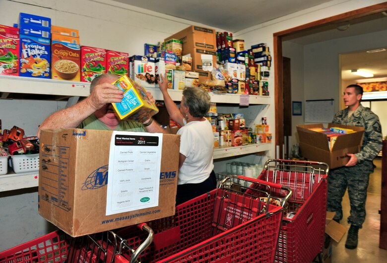 Scott Afb Helps Local Food Pantry Grissom Air Reserve Base