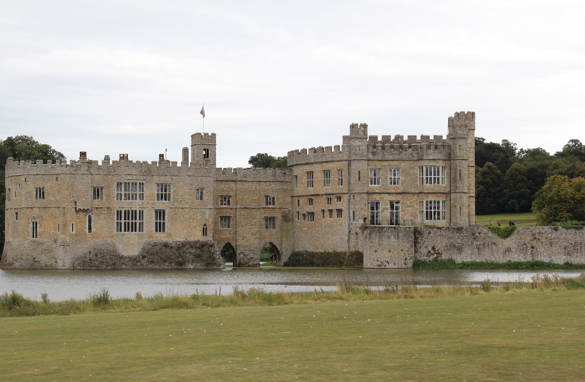 Liberty Adventures: Discover Leeds Castle > Royal Air Force