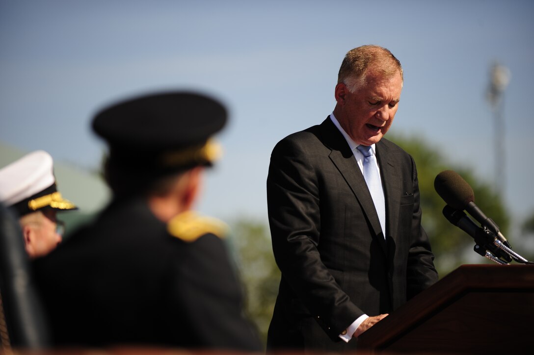 Deputy Defense Secretary William J. Lynn III delivers remarks during Army Gen. David H. Petraeus' Armed Forces Farewell and retirement ceremony onJoint Base Myer-Henderson Hall, Va., Aug. 31, 2011.