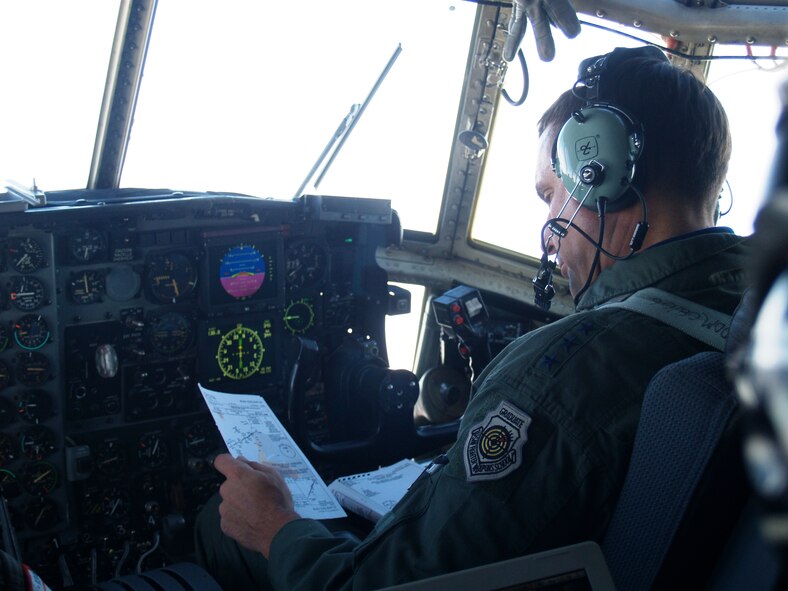 McMURDO STATION, Antarctica--Lt Gen Ted Kresge, Commander, Joint Task Force-Support Forces Antarctica (JTF-SFA),flies the LC-130 Skibird on a scheduled re-supply mission from McMurdo Station to Amundsen-Scott South Pole Station on November 21. JTF-SFA, through Operation Deep Freeze, provides support to the NSF, which manages the United States Antarctic Program.