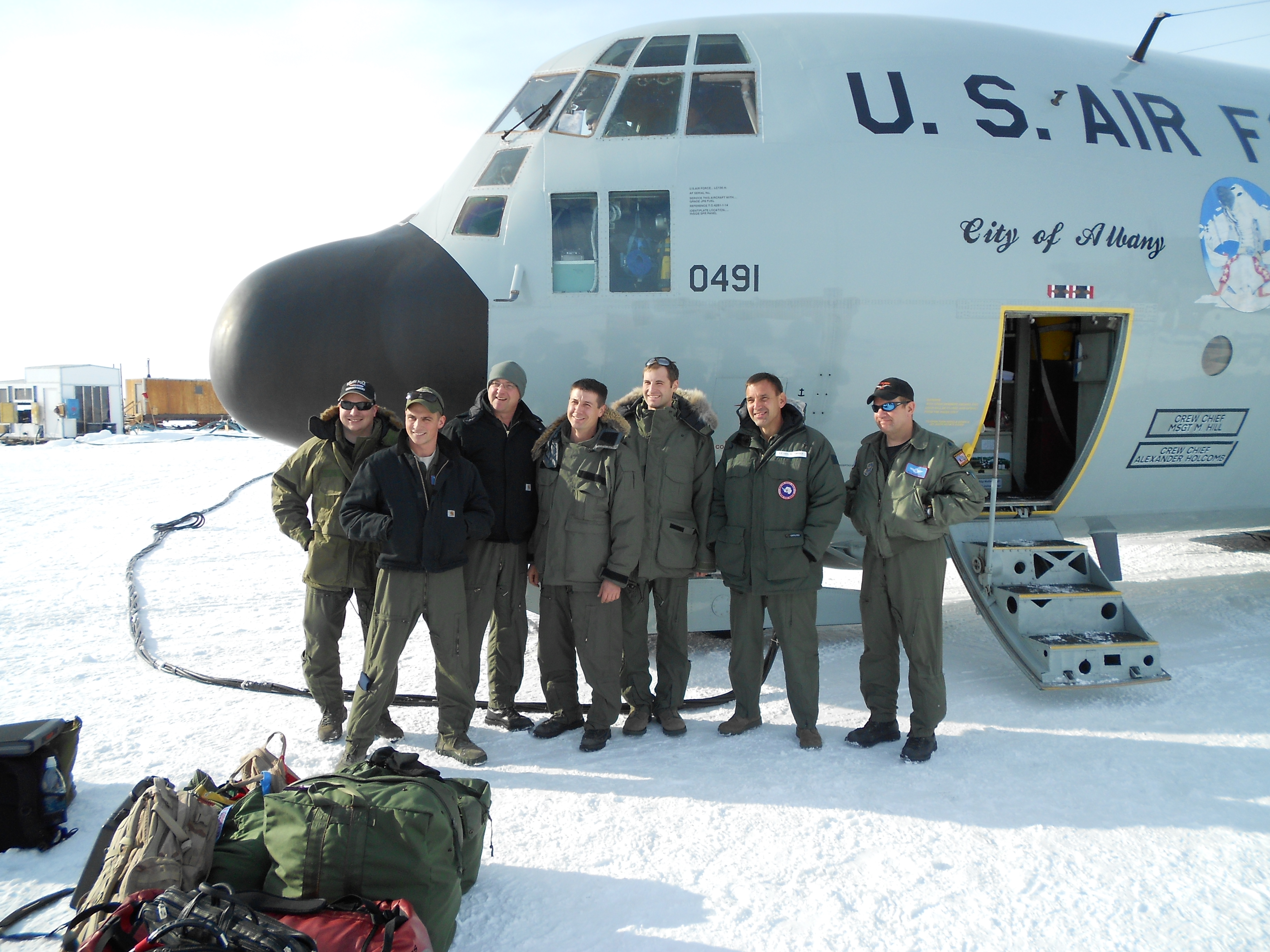 Operation DEEP FREEZE - An Incredible and Cool Experience > Pacific Air  Forces > Article Display