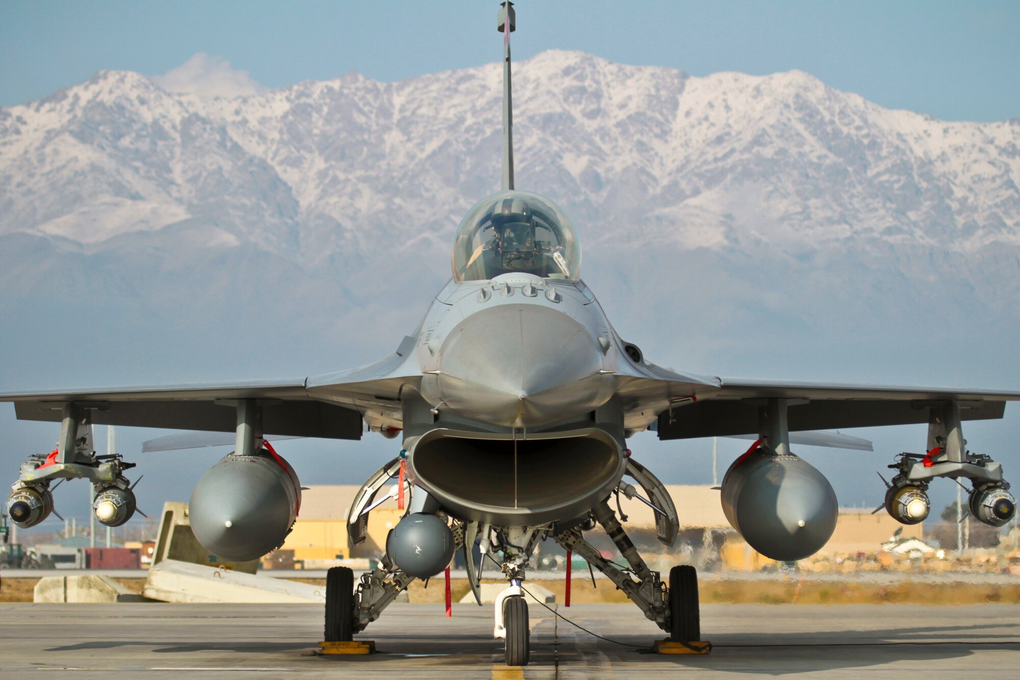 BAGRAM AIRFIELD, Afghanistan -- An Air Force F-16C Fighting Falcon pilot, deployed from the 177th Fighter Wing, New Jersey Air National Guard, prepares for launch at Bagram Airfield, Afghanistan, Nov. 28, 2011. (U.S. Air Force photo/Tech. Sgt. Matt Hecht)