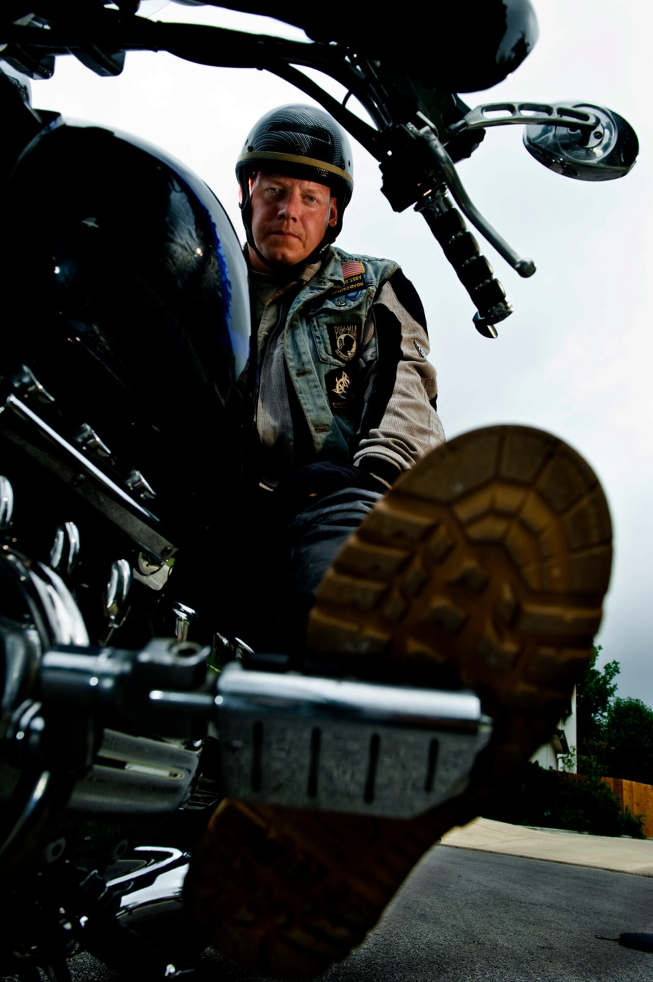 A RIDER’S REALITY CHECK: Just shortly after becoming a dad, Master Sgt. Matt Petrie nearly left his baby daughter fatherless during a motorcycle mishap while stationed at Lackland AFB, Texas. (Photo by Tech. Sgt. Matthew Hannen)