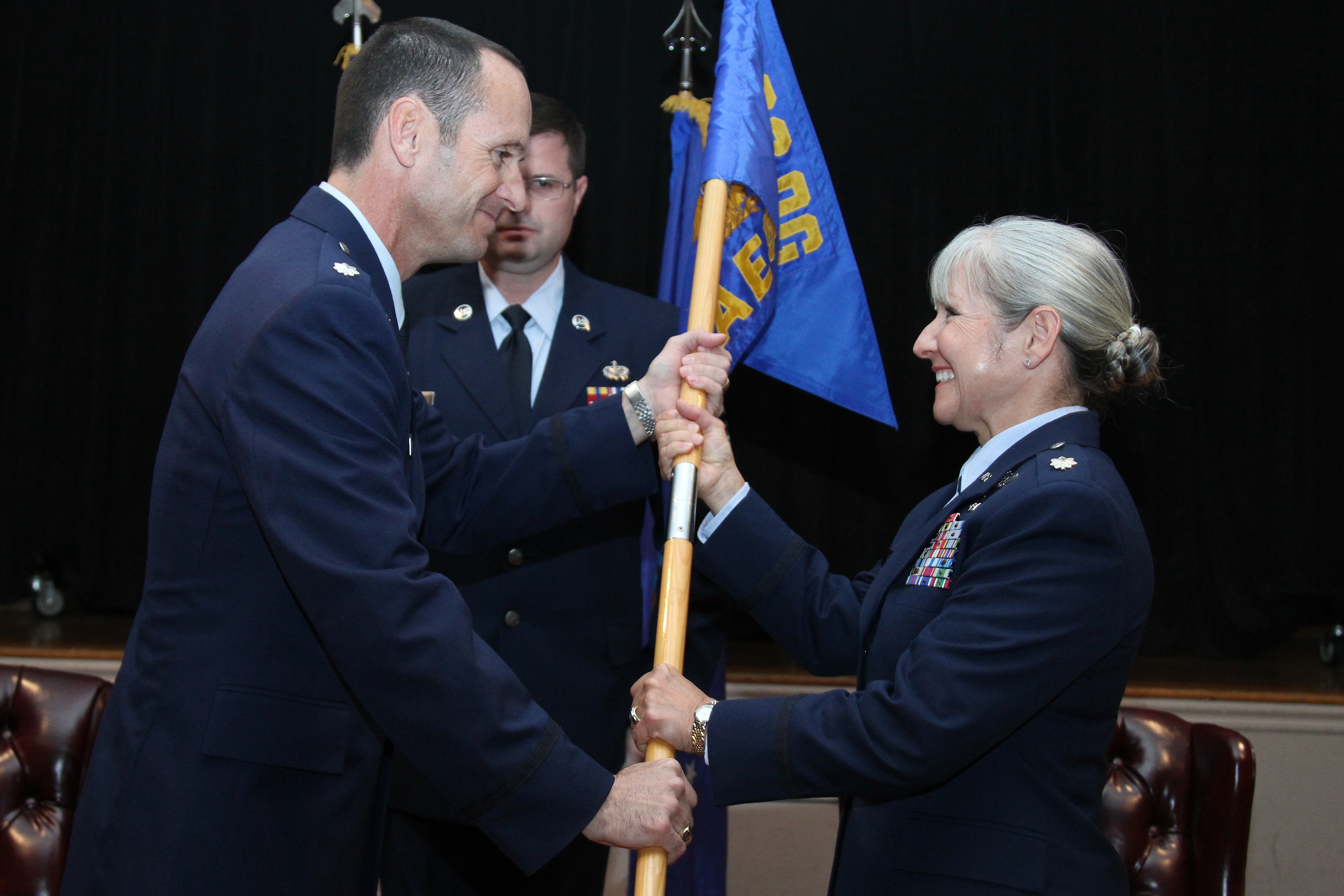 932nd AES welcomes new commander > 932nd Airlift Wing > Article Display