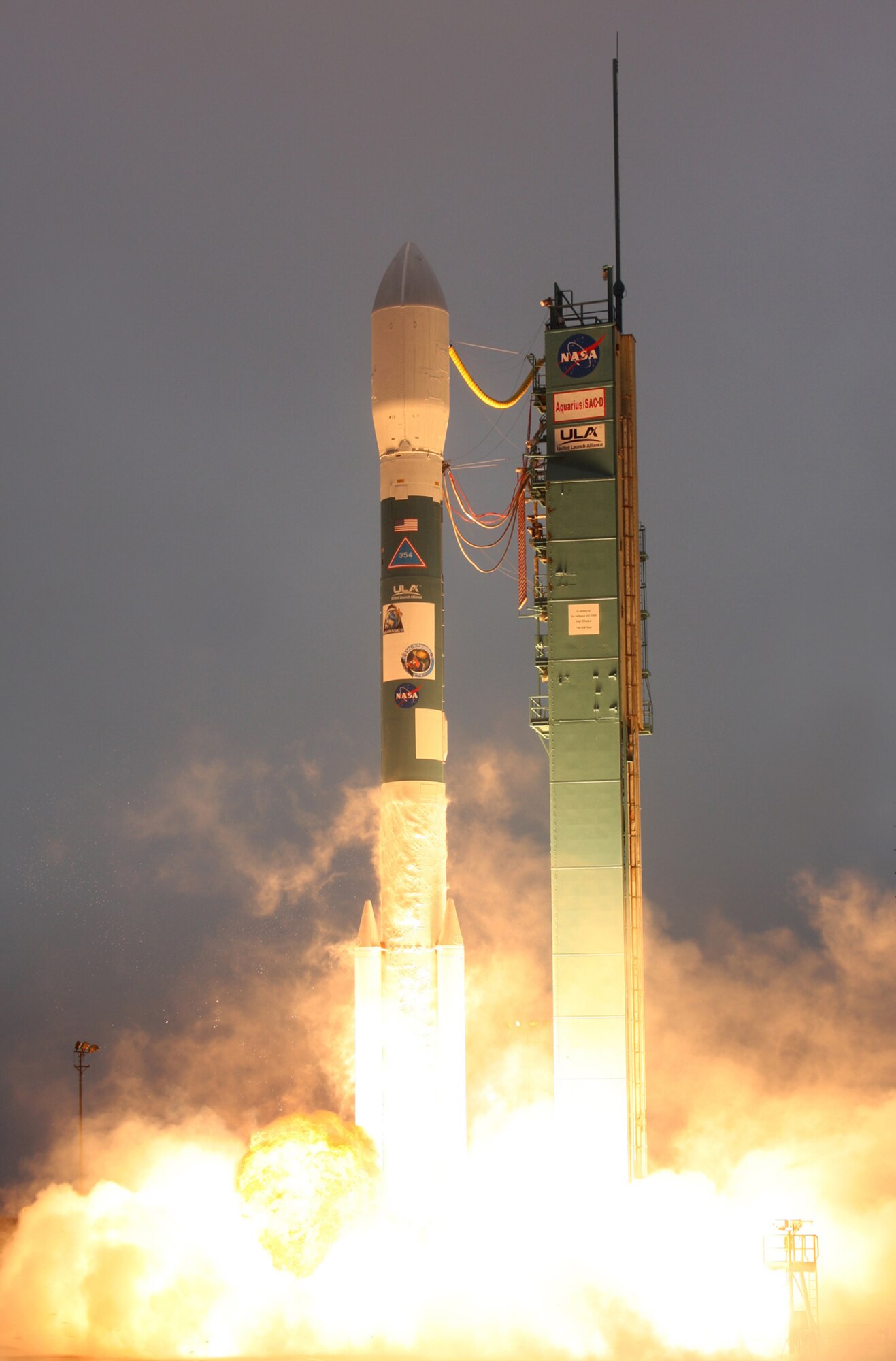 VANDENBERG AIR FORCE BASE, Calif, -- A United Launch Alliance Delta II rocket blasts off from Space Launch Complex-2 at 7:20 a.m. PDT, June 10, 2011, with the Aquarius/SAC-D observatory for NASA and the Space Agency of Argentina. CREDIT: United Launch Alliance/William G. Hartenstein  