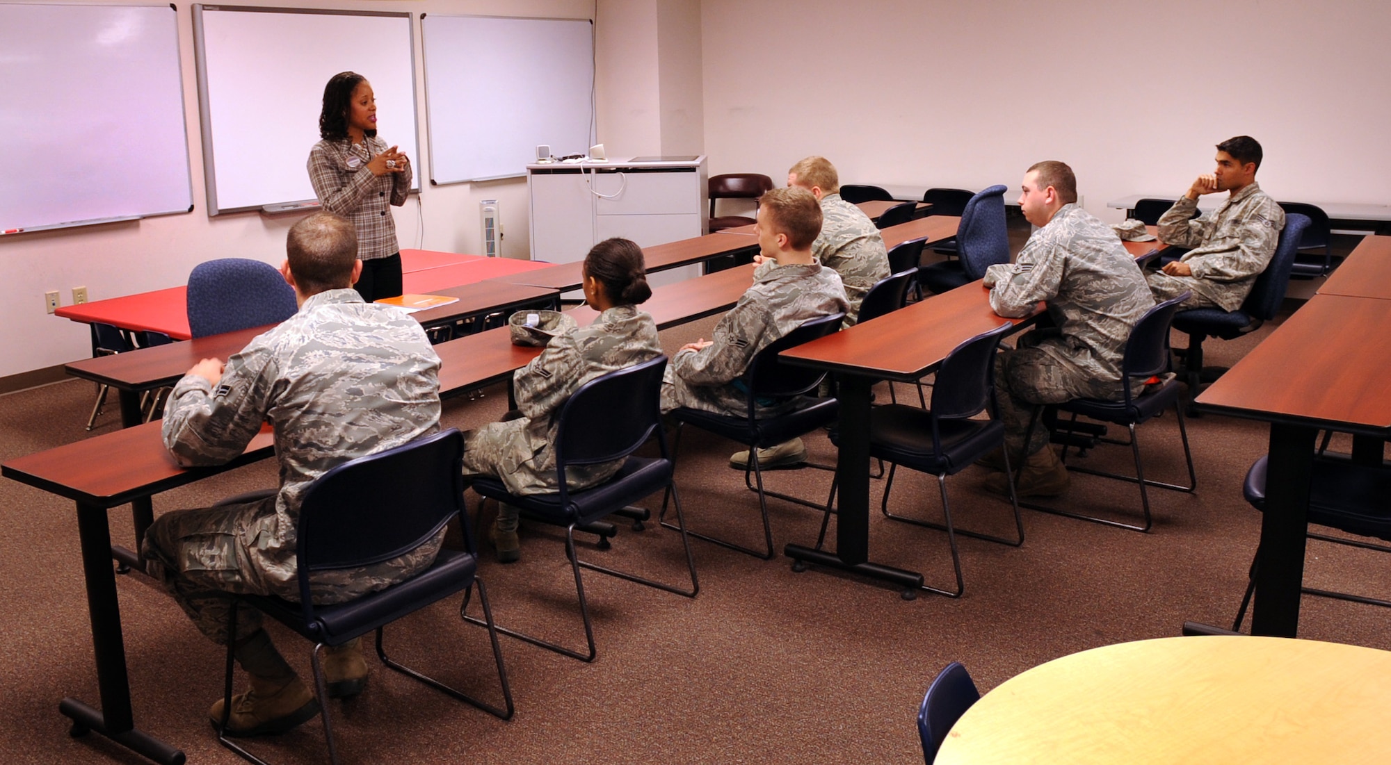 MOODY AIR FORCE BASE, Ga. -- Adrienne Wilkerson, 23rd Force Support Squadron marketing director, talks with Airmen during a dining facility focus group session Feb. 1. Airmen gave Mrs. Wilkerson their opinion of the dining facility here at Moody. (U.S. Air Force photo/Airman 1st Class Douglas Ellis)(RELEASED)
