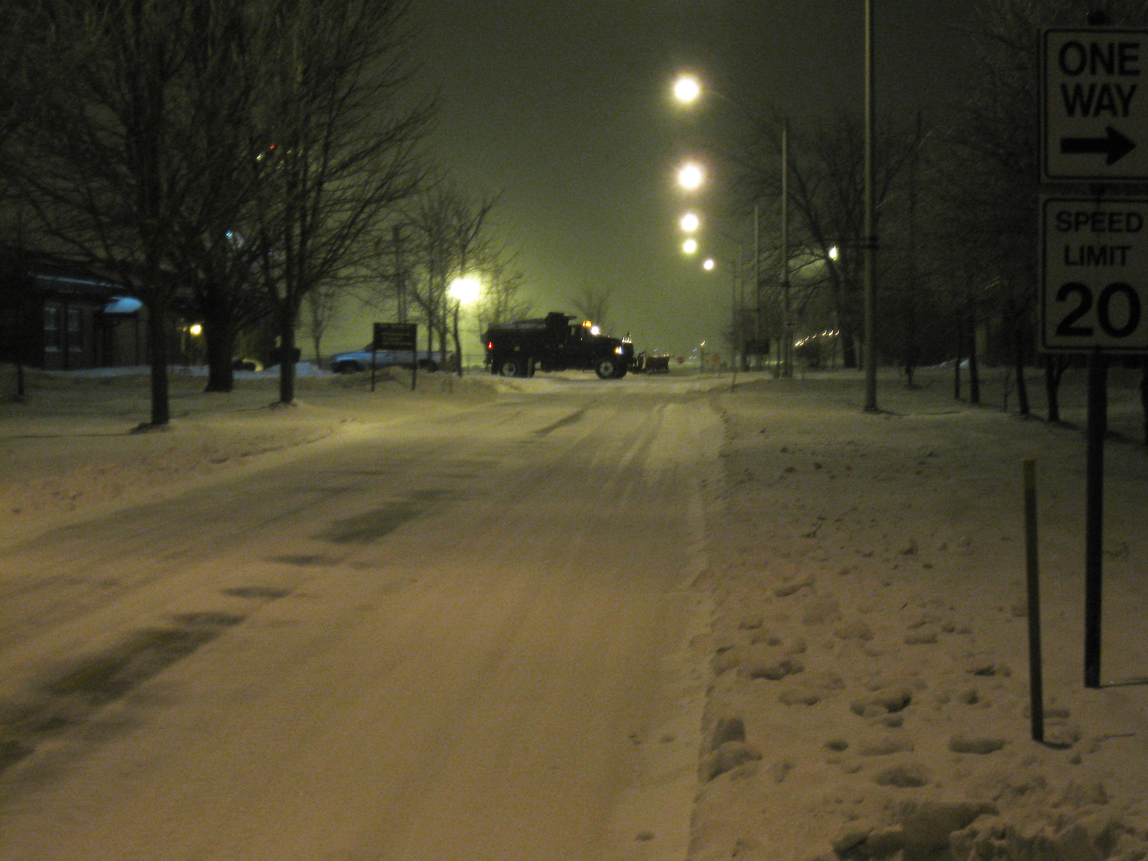 Grissom operates through snow and ice > Grissom Air Reserve Base