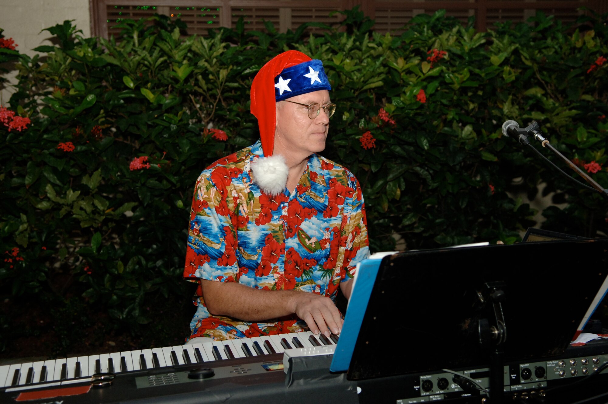 The USAF Band of the Pacific Perfomed a holiday presentation for COMPACAF and local military and civic leaders.