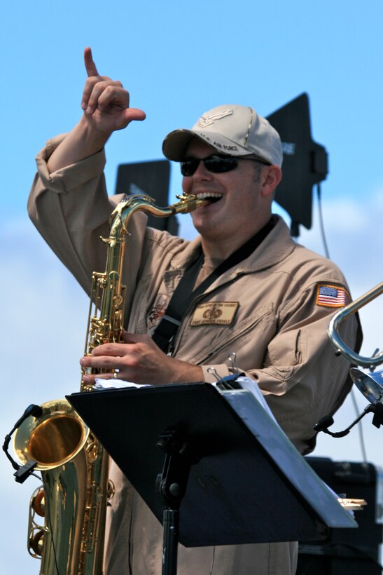 Hickam AFB / 20 Sep 2009 - TSgtJoshua Fedele performs with Hana Hou at the Hickam Open House.  (US Air Force Photo/ TSgt Cohen Young)