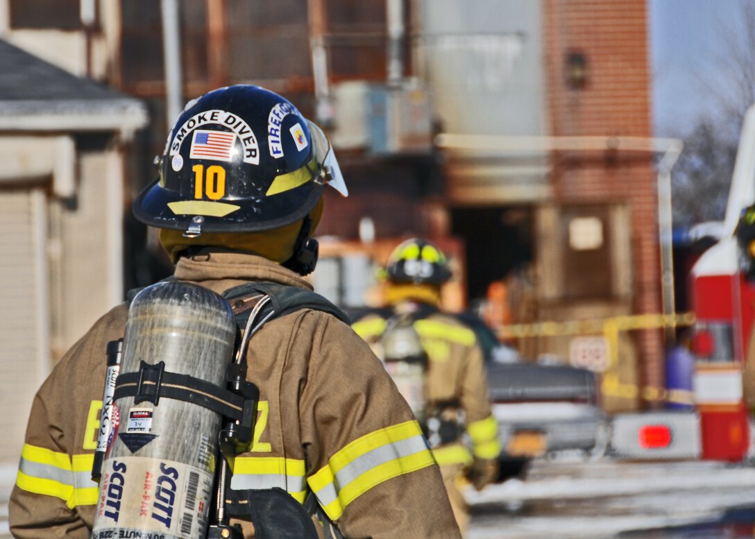 Niagara Falls Air Reserve Station Fire Department assists local first responders during a fire and hazardous waste incident at Saint-Gobain Ceramic Materials, February 4 2011, Wheatfield NY. The fire was extinguished by civilian firefighters, but due to leaking chemicals, the Niagara County and Niagara Falls Airbase Hazmat teams also responded to clean up the spill. (U.S. Air Force photo by Staff Sgt. Joseph McKee)