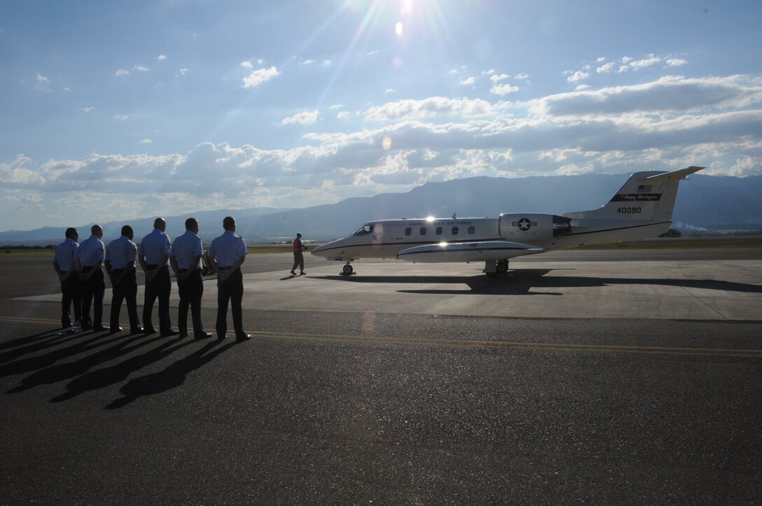 SOTO CANO AIR BASE, Honduras -- Leadership from the 612th Air Base Squadron stand-by as Chief Master Sergeant of the Air Force James Roy departs Soto Cano Air Base Jan. 31. During his visit, the chief toured many facilities, conducted meet-and-greets and spoke with Airmen about key focuses in the Air Force today. (U.S. Air Force photo/Staff Sgt. Kimberly Rae Moore)
