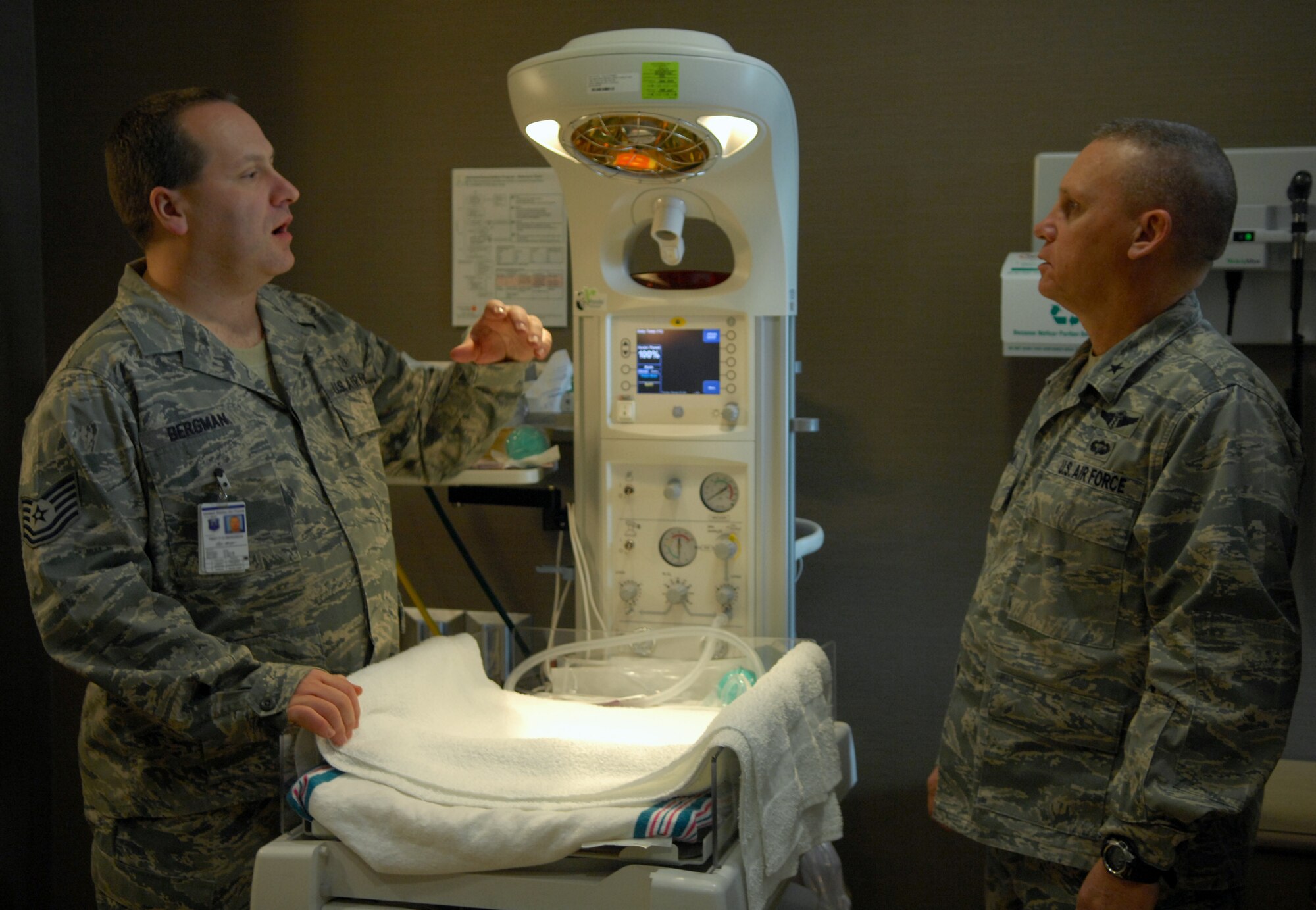 LANGLEY AIR FORCE BASE, Va. – Tech. Sgt.  Perry Bergman, 633d Medical Group, briefs Brig. Gen. Daniel Wyman, Air Combat Command surgeon general, on newborn microenvironments at the USAF Hospital Langley Labor and Delivery Department Feb 3. General Wyman toured the newly renovated hospital to examine operations and acknowledge outstanding performers within the group.  (U.S. Air Force photo/Airman 1st Class Elizeu) (Released)