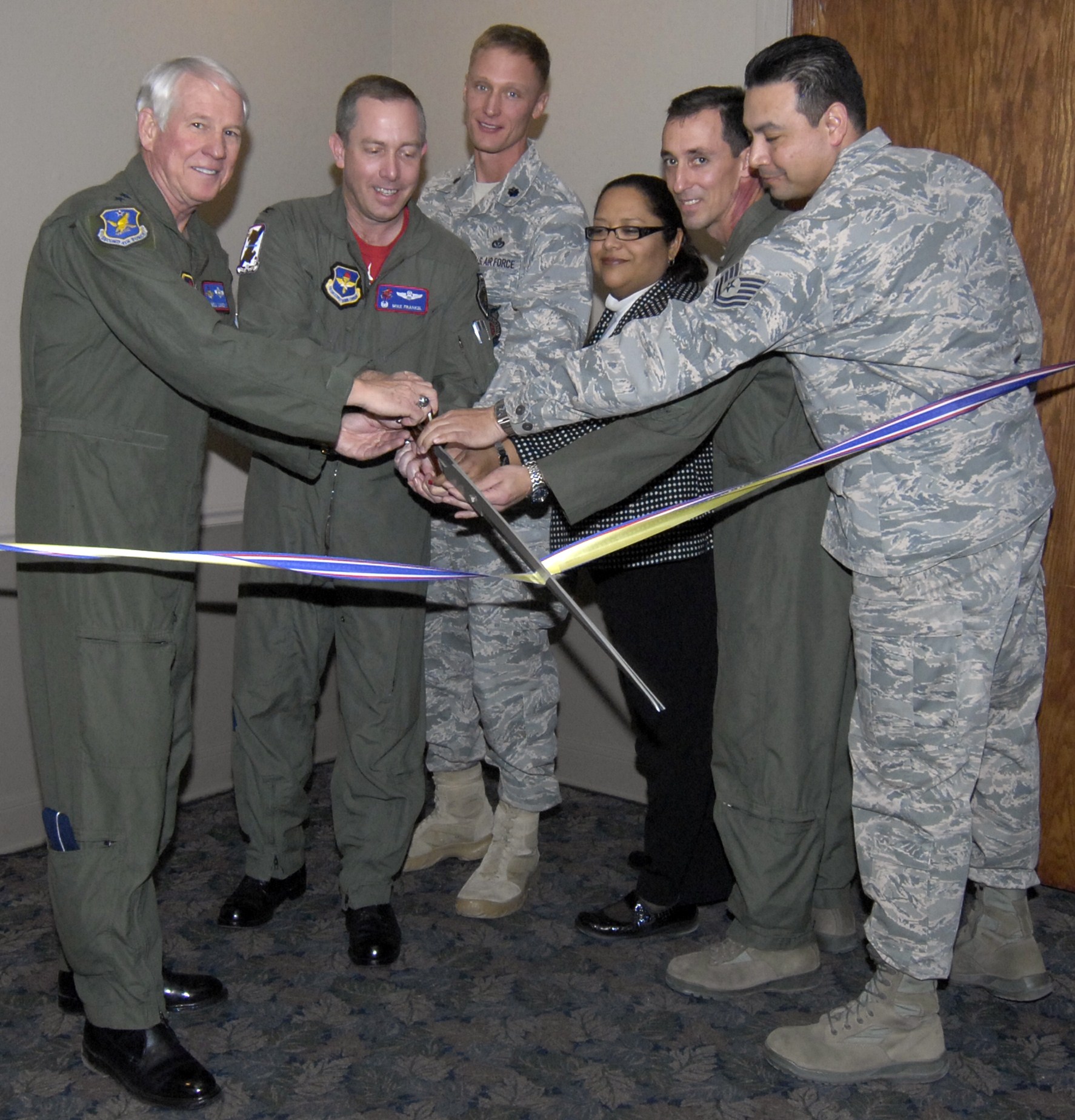 Former AETC commander helps reopen Club XL's bar > Laughlin Air Force