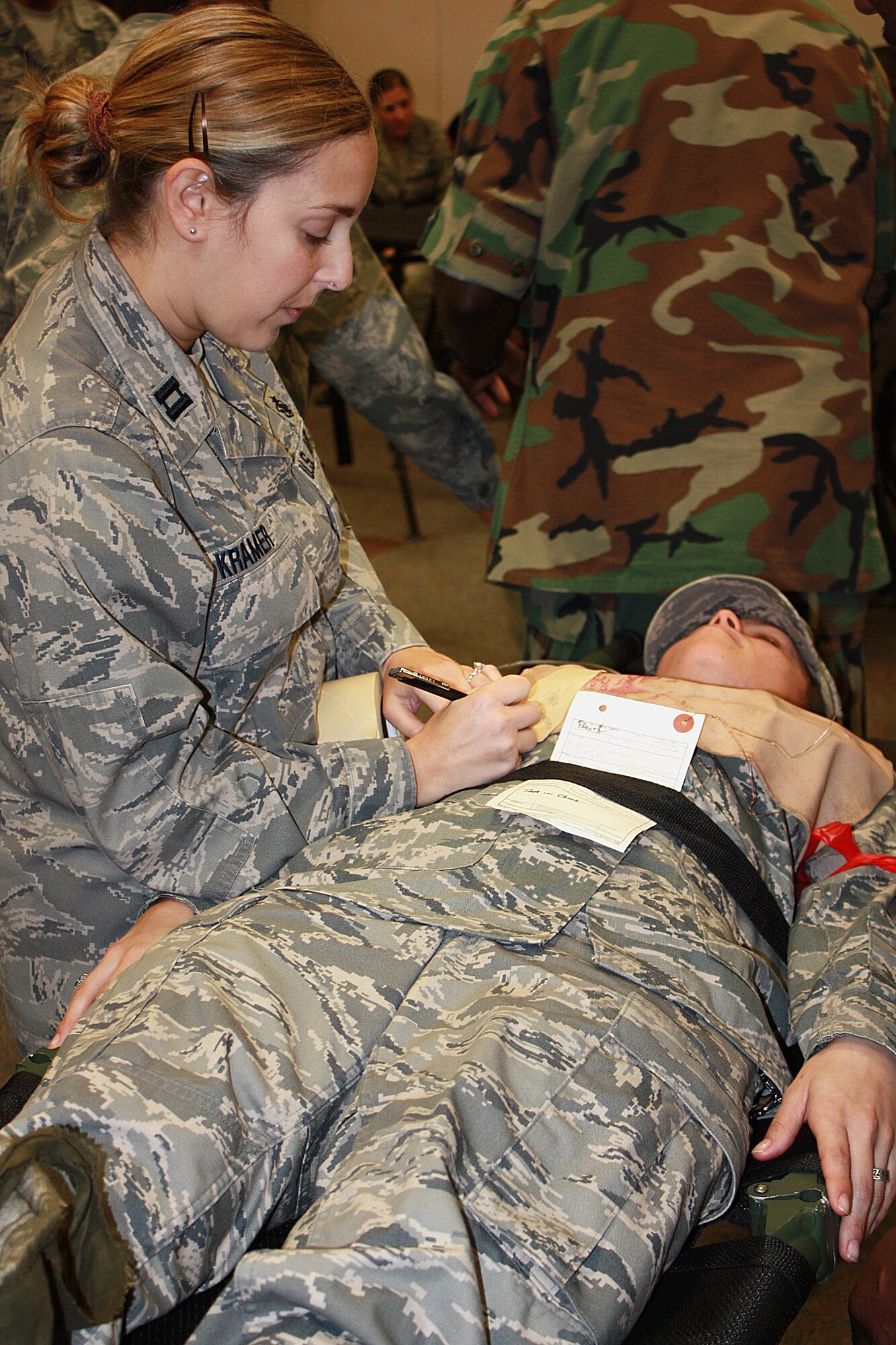 Reservisits from the 482nd Medical Squadron at Homestead Air Reserve Base work together during mass casualty exercise Feb. 3.  (U.S. Air Force photo/Airman 1st Class Jacob Jimenez)