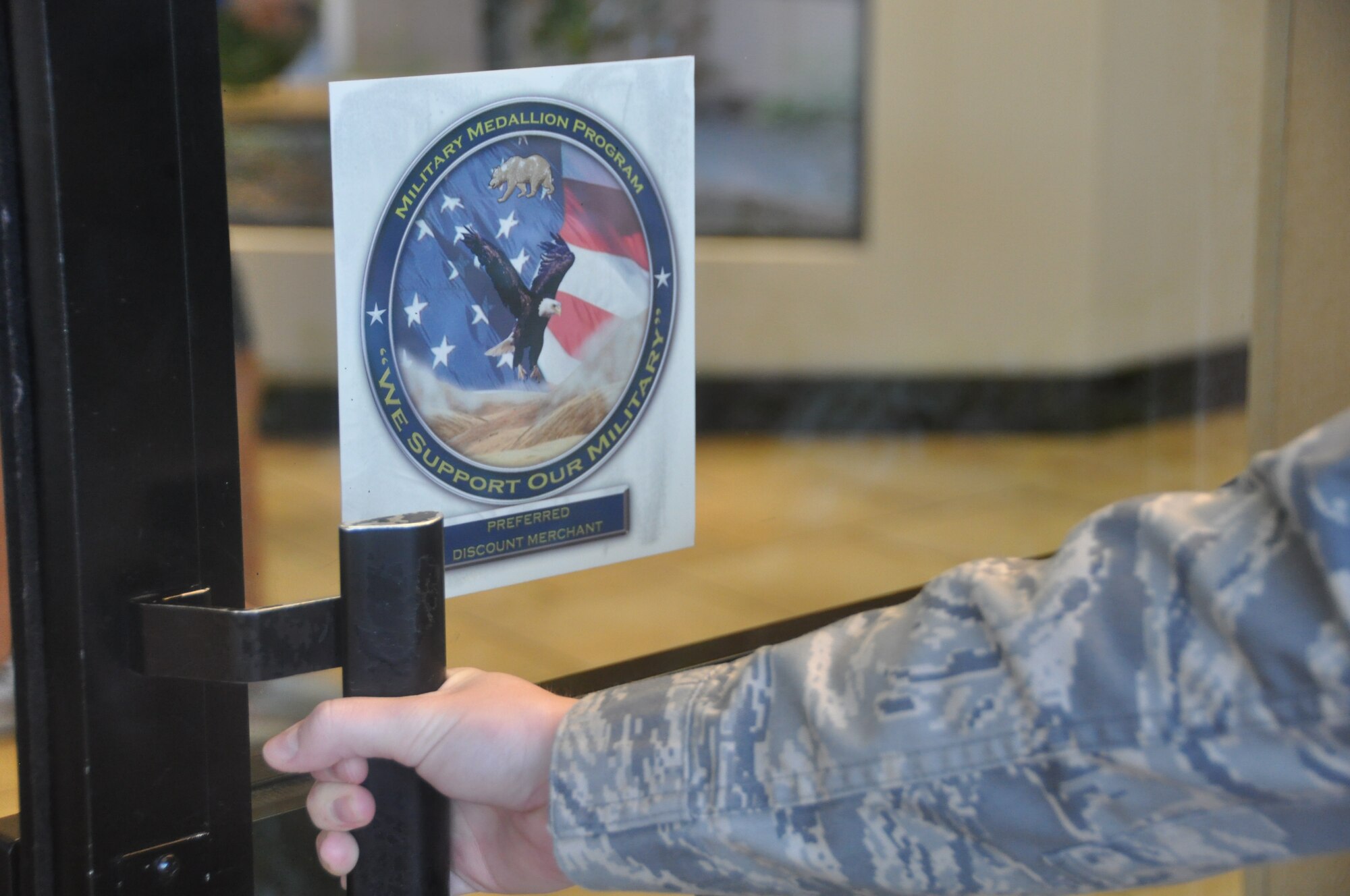 The Military Medallion Program logo is placed in the windows of the contributing businesses so that service members and their families are able to recognize the businesses that offer discounts in Solano County. 