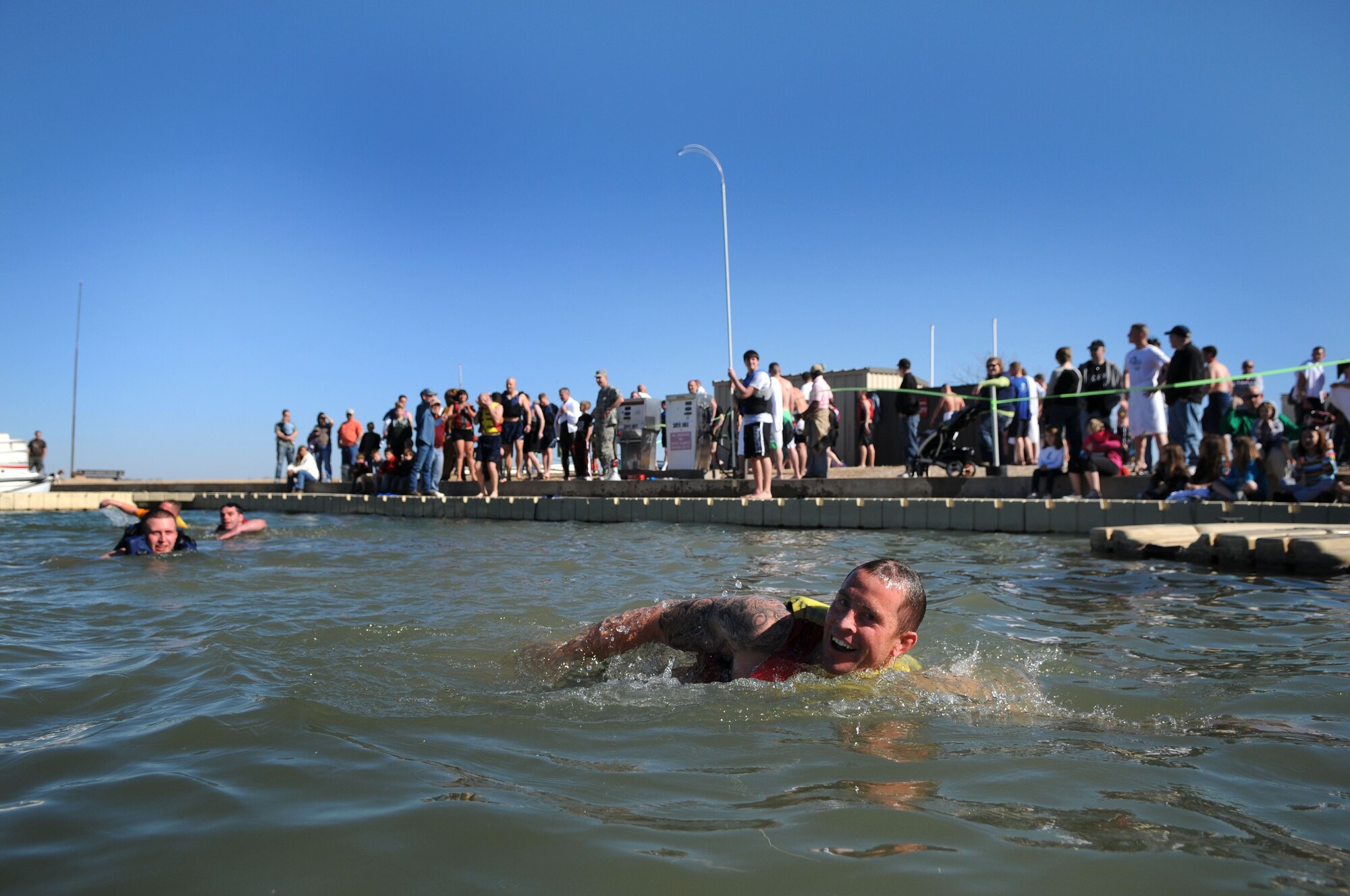 Servicemembers chill out during annual Polar Bear Swim > Goodfellow Air Force Base > Article Display