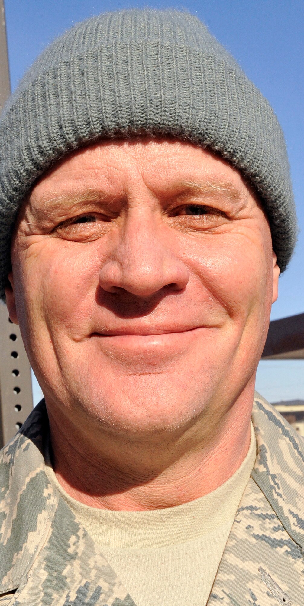 “I play basketball and run. In the gym, I stick to lighter weights, but a lot of cardio.”
– Staff Sgt. Ed Hansen, 512th Aircraft Maintenance Squadron C-5 crew chief  
