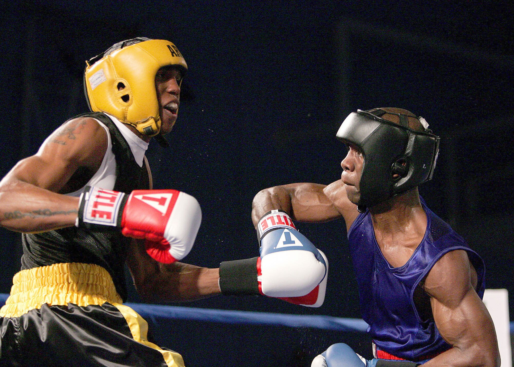 Army, Air Force win firstround bouts > Air Force > Article Display