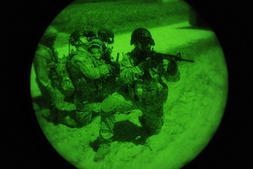 AVON PARK, Fla.-- 1st Lt. Joseph Pingley, 9th Air Support Operations Squadron tactical air control party, Fort Hood, Texas, integrates with the 823rd Base Defense Squadron from Moody Air Force Base, Ga. during joint exercise ATLANTIC STRIKE 11-01 Feb. 15. The ATLANTIC STRIKE joint forces exercise lasted two weeks. (U.S. Air Force photo/Airman 1st Class Benjamin Wiseman)(RELEASED)