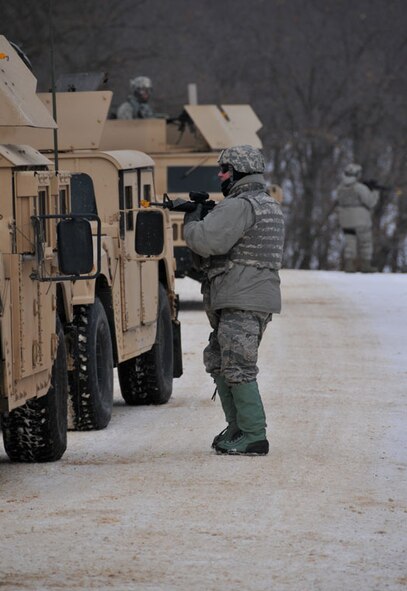 934th Civil Engineers train at Fort McCoy Wis. for their deployment to Southwest Asia in late February. (Air Force Photo/Staff Sgt. Kim Hickey)