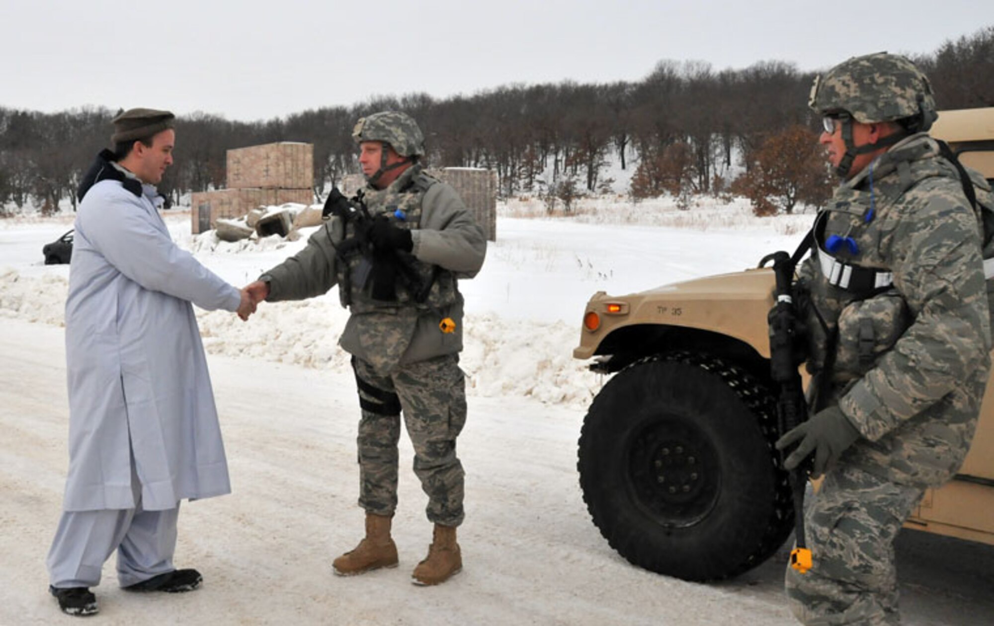 934th Civil Engineers train at Fort McCoy Wis. for their deployment to Southwest Asia in late February. (Air Force Photo/Staff Sgt. Kim Hickey)