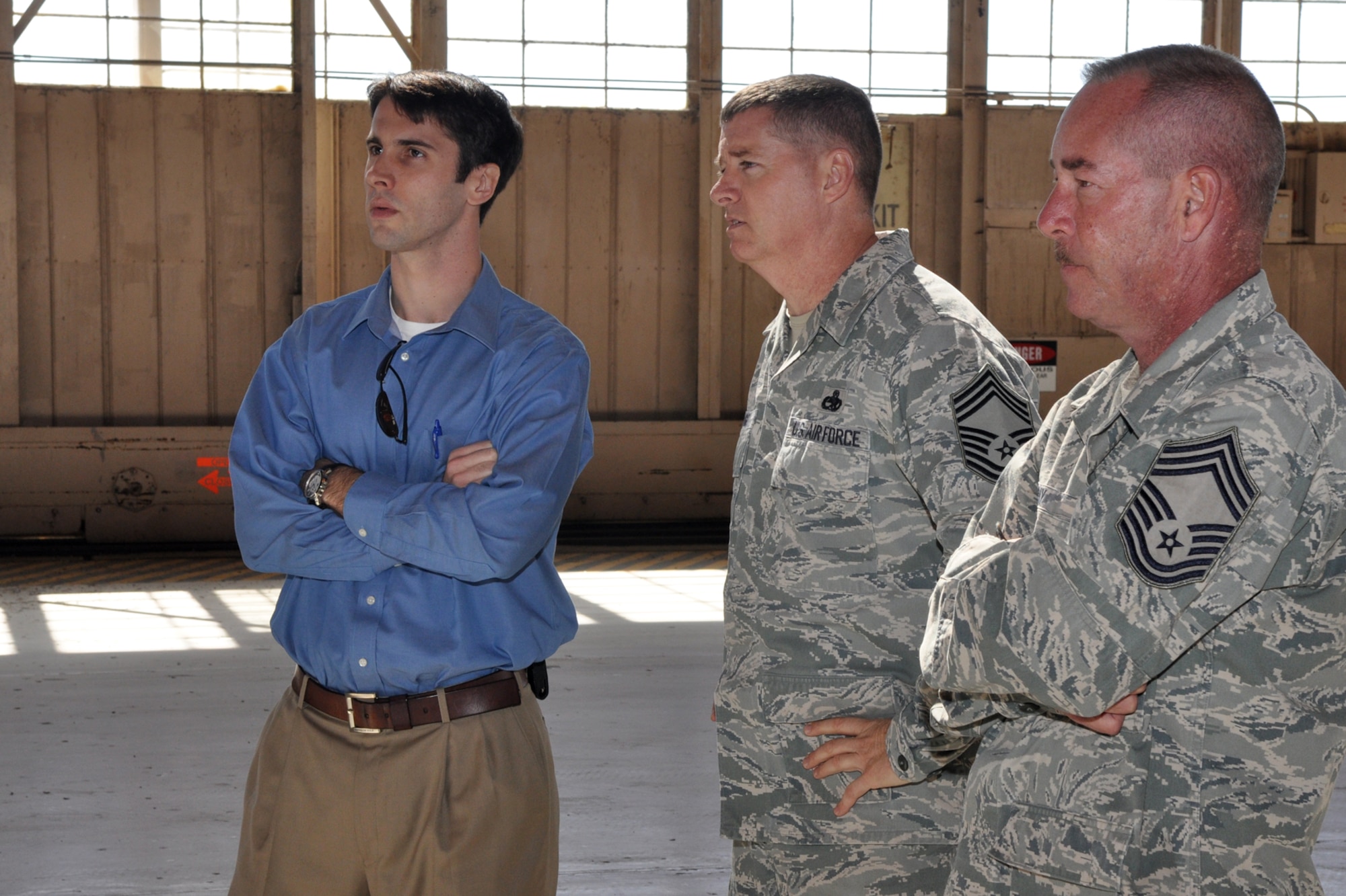 Mr. Ross Nodurft discusses maintenance issues with Chief Master Sgts. Steve Vogle, maintenance superintendent, 307th Aircraft Maintenance Squadron, and Barton Day, superintendent, 11th Aircraft Maintenance Unit, during a visit to the 307th BW and 917th Fighter Group at Barksdale Air Force Base, La., Feb. 22, 2011. Mr. Nodurft is a congressional staffer to Senator Mary Landrieu, senior United States Senator from the State of Louisiana. Mr. Nodurft came to Barksdale to discuss base issues, facilities and future base plans. His visit also included stops at Air Force Global Strike Command and 2nd Bomb Wing facilities. (U.S. Air Force photo/Tech. Sgt. Jeff Walston)