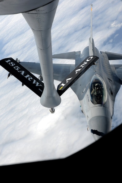 An F-16 C+ aircraft of the 132nd Fighter Wing (132FW), Des Moines, Iowa approaches the boom of a KC-135 fuel tanker of the 185th Air Refueling Wing (185ARW) of Sioux City, Iowa on February 22, 2011 in preparation to be refueled.  The 185ARW is participating in a joint flight exercise, "Sentry Down Under", with the 132FW and the F-18 aircraft of the Royal Australian Air Force, Williamtown, Australia.  (US Air Force photo/Staff Sgt. Linda E. Kephart) (Released)    
