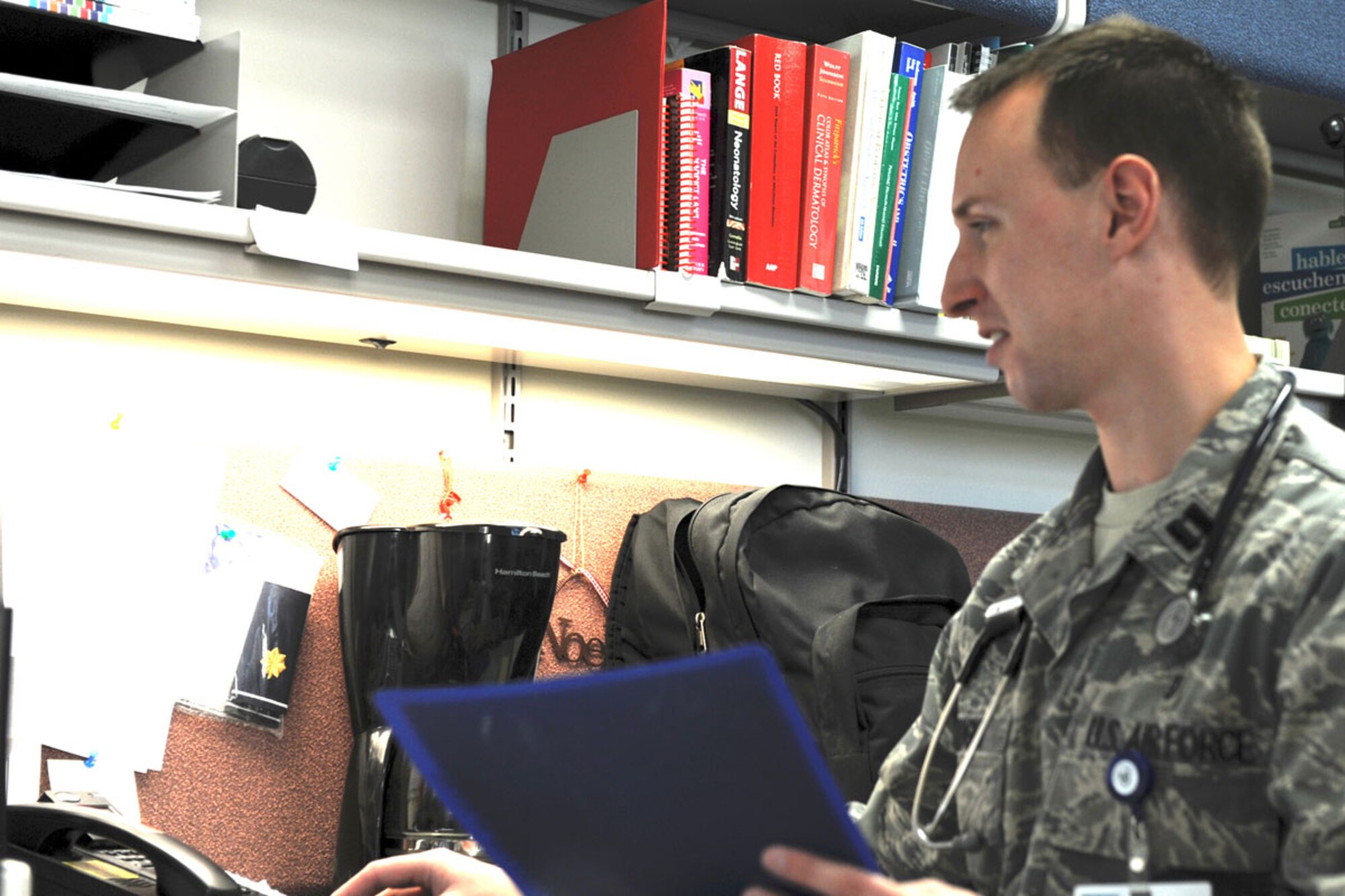 Air Force Capt. (Dr.) Heath Wright, 673d Medical Group, won the 2010 American Academy of Pediatrics’ Uniformed Services Section, Air Force Young Pediatrician of the Year. (U.S. Air Force photo/Chris McCann)