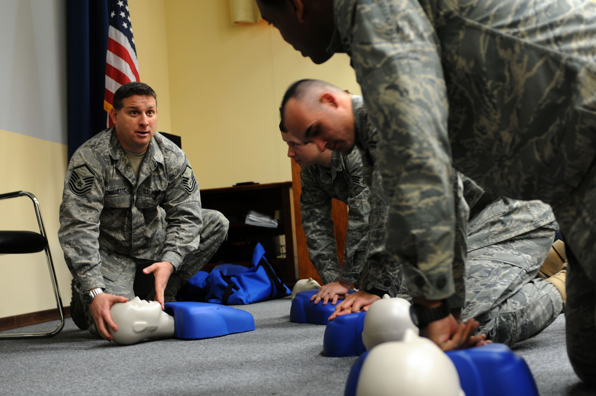 Master Sgt. Kent Willette, 603rd Air Control Squadron mission support readiness superintendent, trains 603rd ACS Airmen on cardiopulmonary rescucitation Feb. 23. Sergeant Willette recently received the 2010 U.S. Air Forces in Europe Theater Air Control System Outstanding Support Professional Senior NCO of the Year award. (U.S. Air Force photo/Staff Sgt. Julius Delos Reyes)
