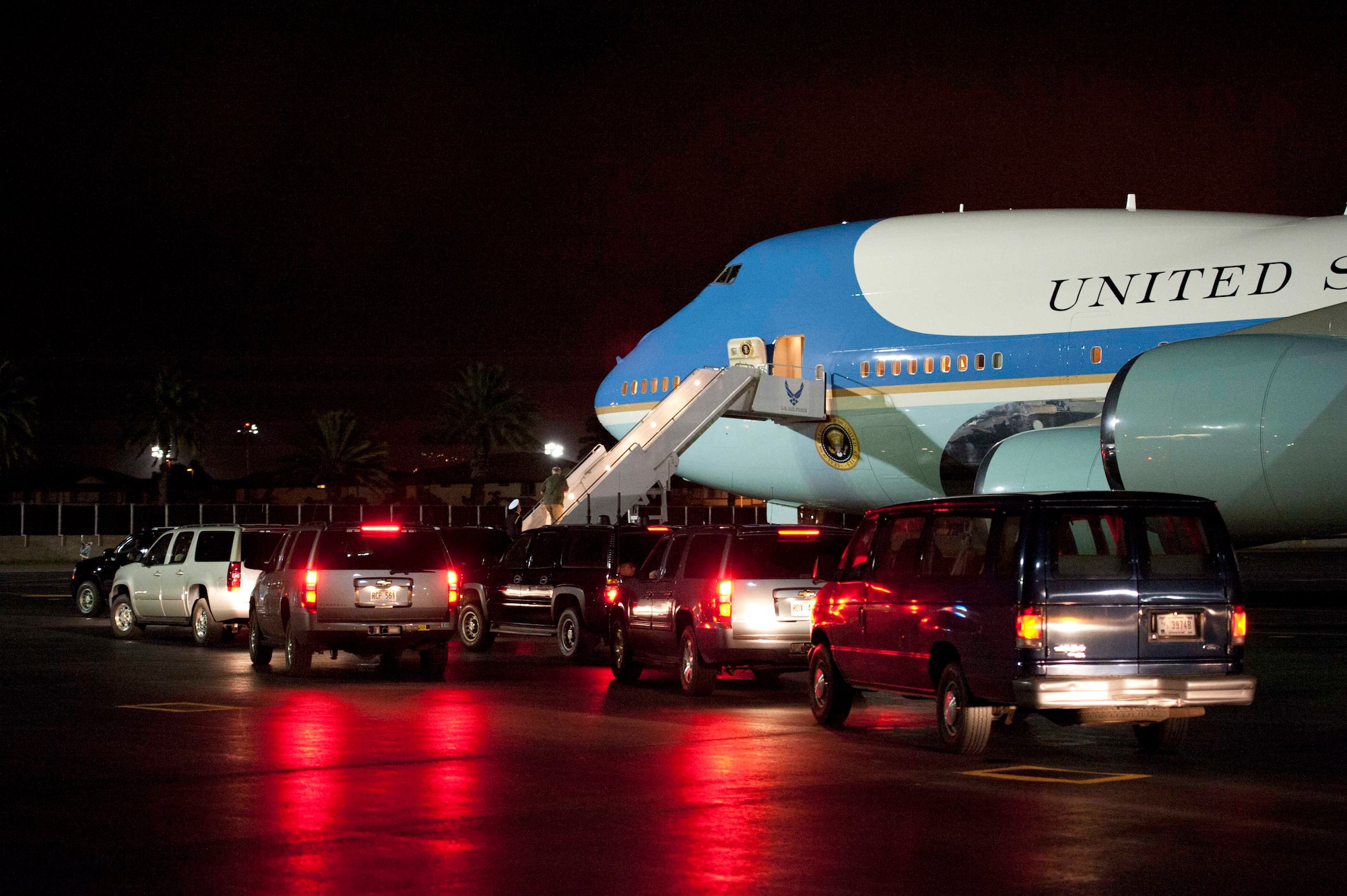 Air Force One prepares to depart the 15th Wing at Joint Base Pearl-Harbor Hickam, Hawaii, Jan. 3. The President arrived on Dec. 22, and Air Force One remained parked at the 15th Wing while the President vacationed in Hawaii with his family. (U.S. Air Force photo/Staff Sgt. Nathan Allen)
