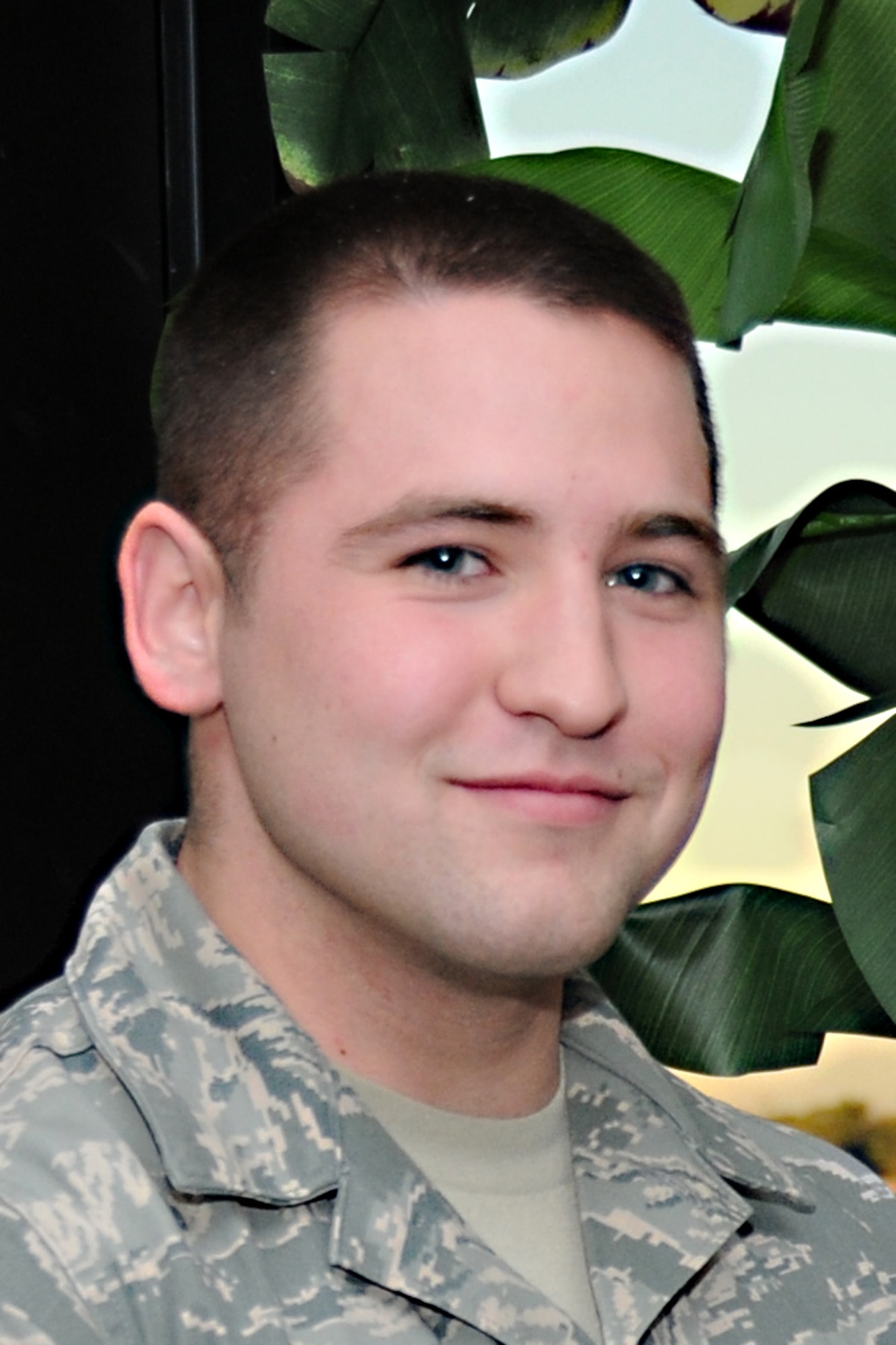 Airman 1st Class Derek Sanford received the Diamond Sharp award Dec. 14 from the First Sergeants Council.  Airman Sanford was recognized for his outstanding professionalism and dedication to duty.  Airman Sanford is assigned to the 81st Aerospace Medicine Squadron.  (U.S. Air Force photo by Kemberly Groue)