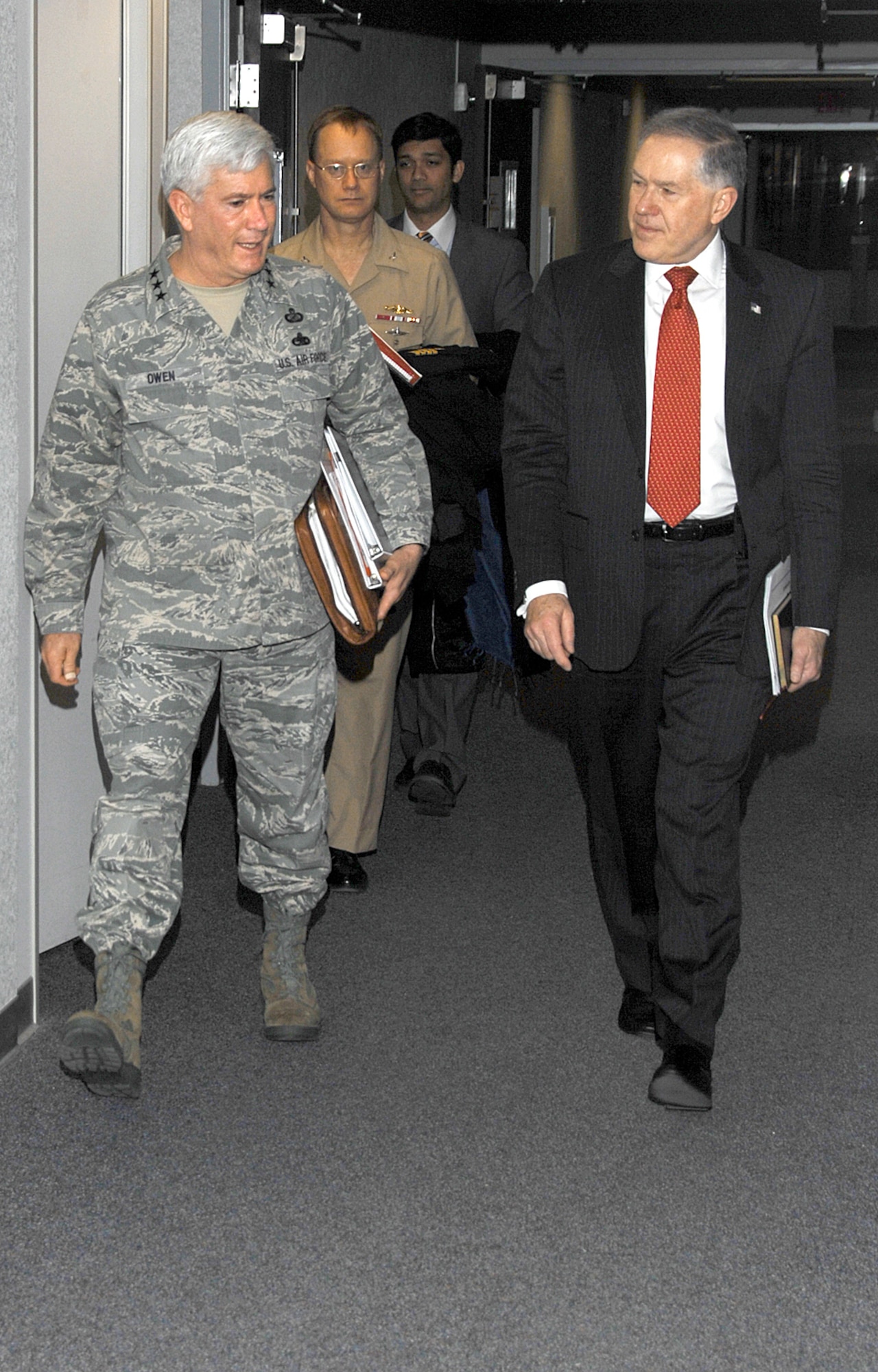 Lt. Gen. Tom Owen escorts Principal Deputy Under Secretary of Defense for Acquisition Technology and Logistics Frank Kendall to a meeting with Air Force program executive officers and Aeronautical Systems Center senior leaders. Mr. Kendall was here to brief on a series of initiatives to increase efficiency in the acquisition system. General Owen is the ASC commander. (Courtesy photo)