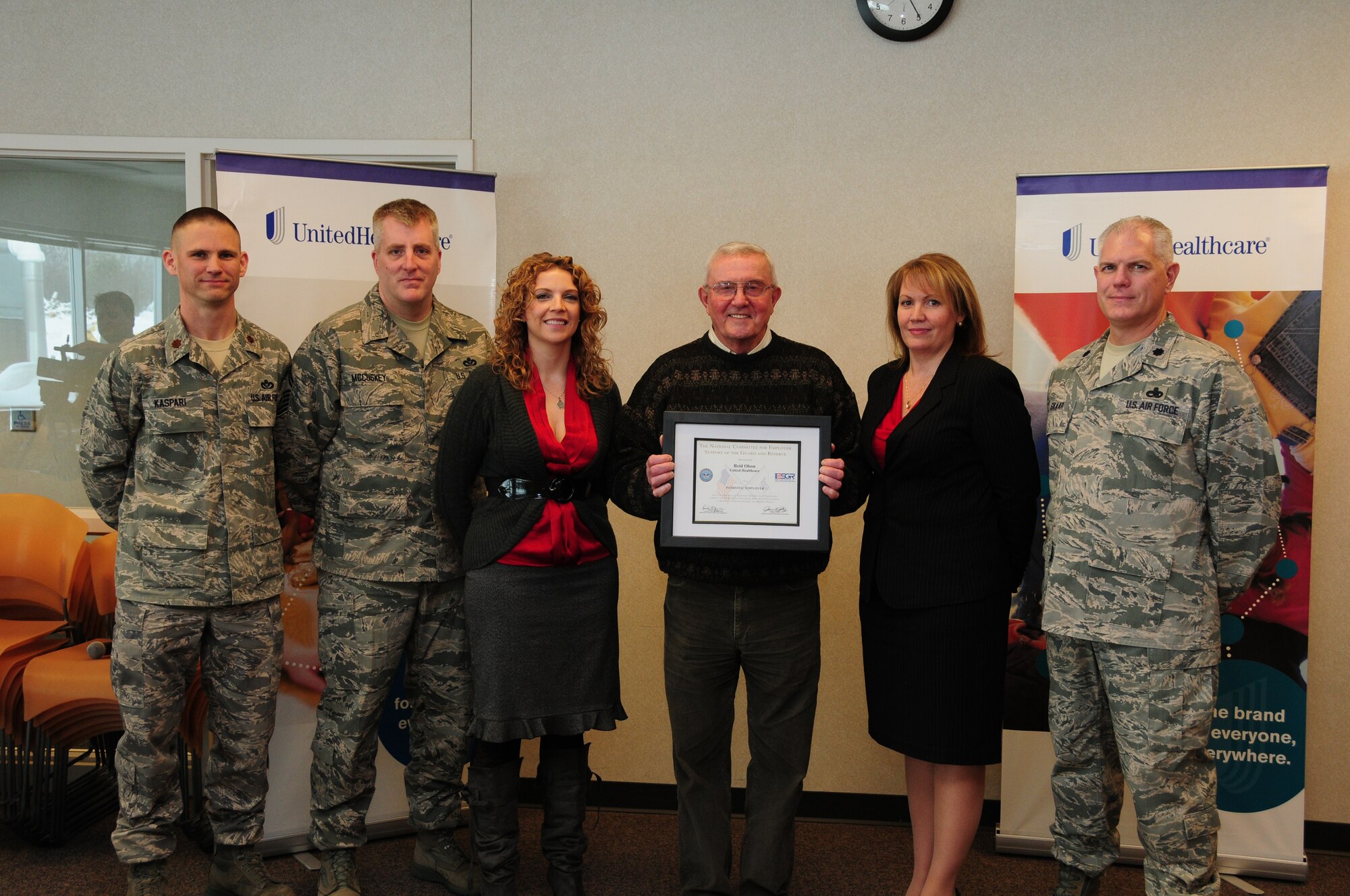 Major Ryan Kaspari, Senior Master Sgt.    (U.S. Air Force photo by Master Sgt. Ralph J. Kapustka)  (Released)