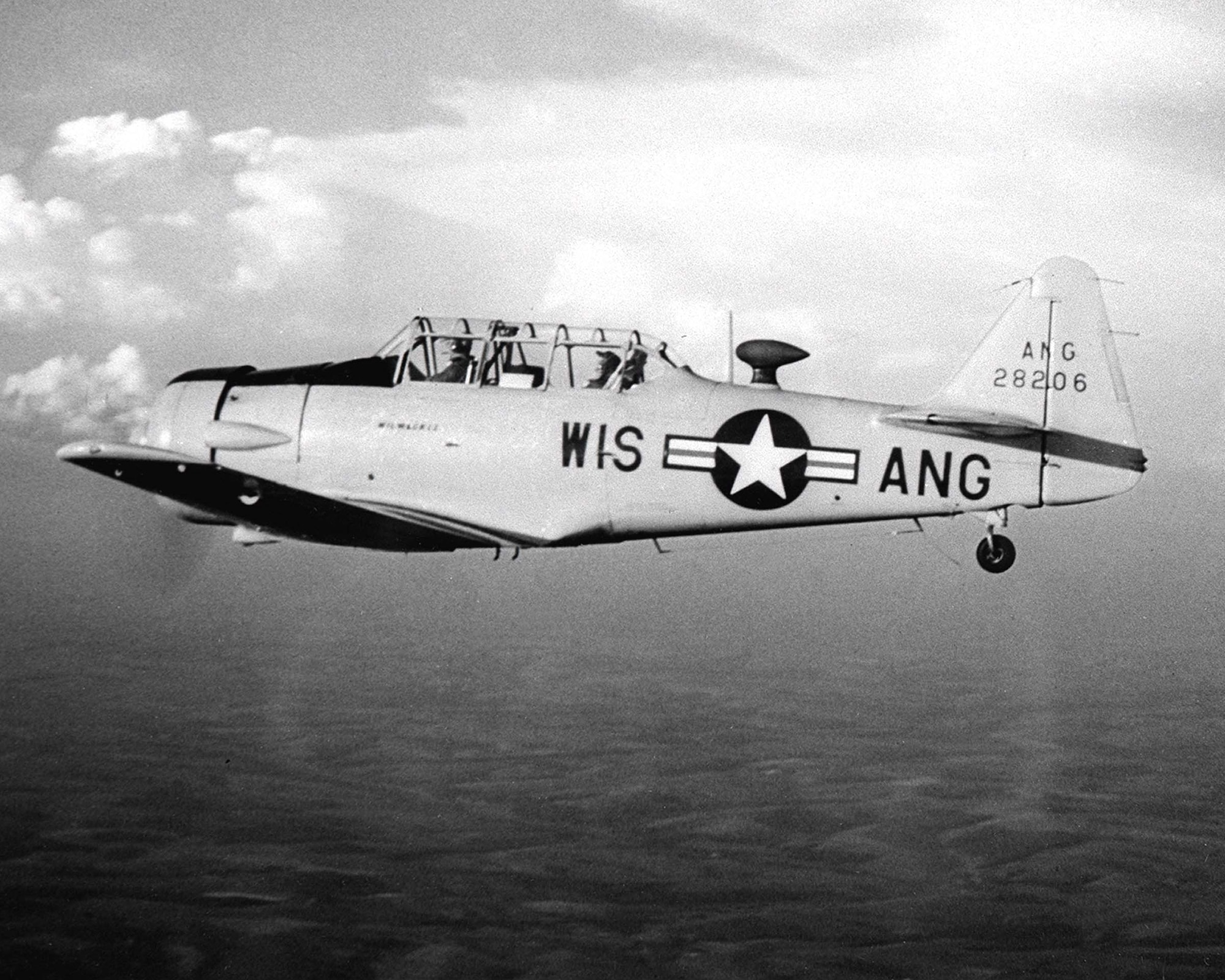 T6 "Texan". A two-seat pilot trainer operated from 1947-1953.