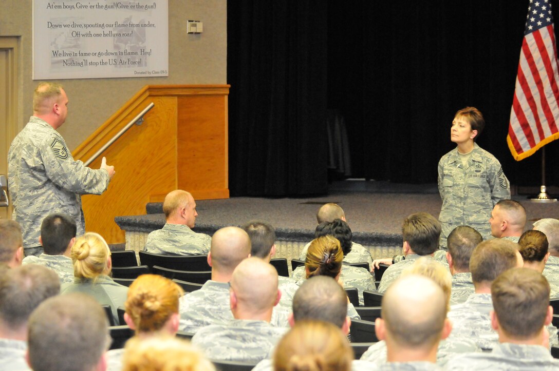 Senior Master Sgt. Paul Swenson, a senior noncommissioned officer with Air Forces Northern Installations and Mission Support Directorate, asks National Guard Bureau’s Senior Enlisted Leader Chief Master Sgt. Denise Jelinski-Hall a question during an enlisted call at Tyndall AFB’s Paul W. Airey NCO Academy Jan. 5, 2011. (U.S. Air Force Photo by Lisa Norman)

