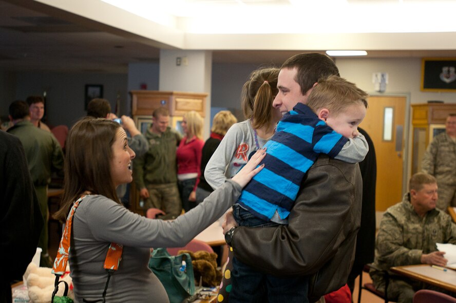 Members of the 139th Airlift Wing, MO. Air National Guard,  return from a deployment on January 5, 2011. (U.S. Air Force photo by Master Sgt. Shannon Bond)
