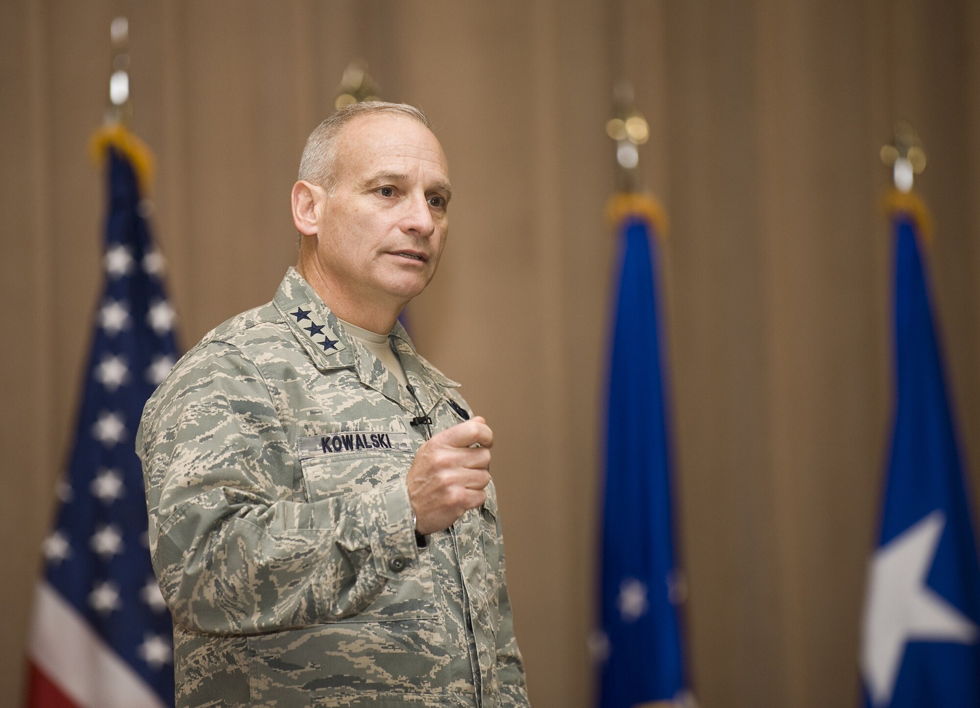 BARKSDALE AIR FORCE BASE, La. -- Lt. Gen. James Kowalski, Air Force Global Strike Command commander, visited airmen at bases throughout the command this week. He visited Malmstrom AFB on Jan. 11 highlighting the importance of the nuclear deterrence mission (U.S. Air Force photo by Senior Airman Chad Warren)