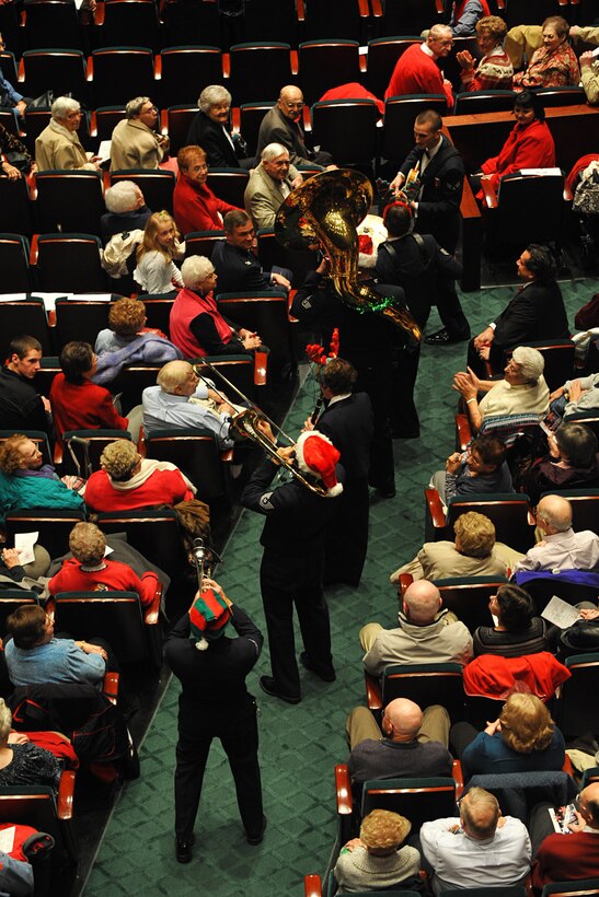 The Heritage Ramblers dixieland ensemble rambles to the stage.