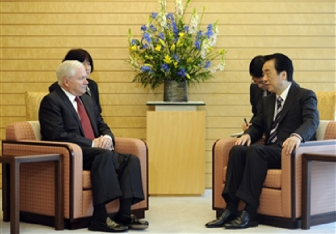Secretary of Defense Robert M. Gates talks with Japanese Prime Minister Kan Naoto at the Kantei building in Tokyo, Japan, on Jan. 13, 2011.  