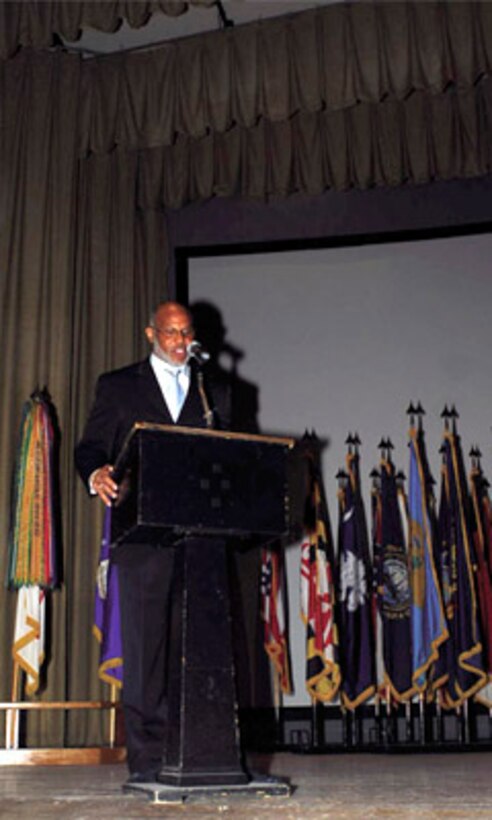 Keynote speaker Colossians Baptist Church Pastor Peter A. Evans gives words of encouragement during the Fort Eustis Dr. Martin Luther King Jr. Observance Ceremony at Jacobs Theater on Tuesday. Hundreds of Soldiers, civilian employees and family members came out to recognize Dr. King’s accomplishments. (Photo by Tetaun Moffett)

